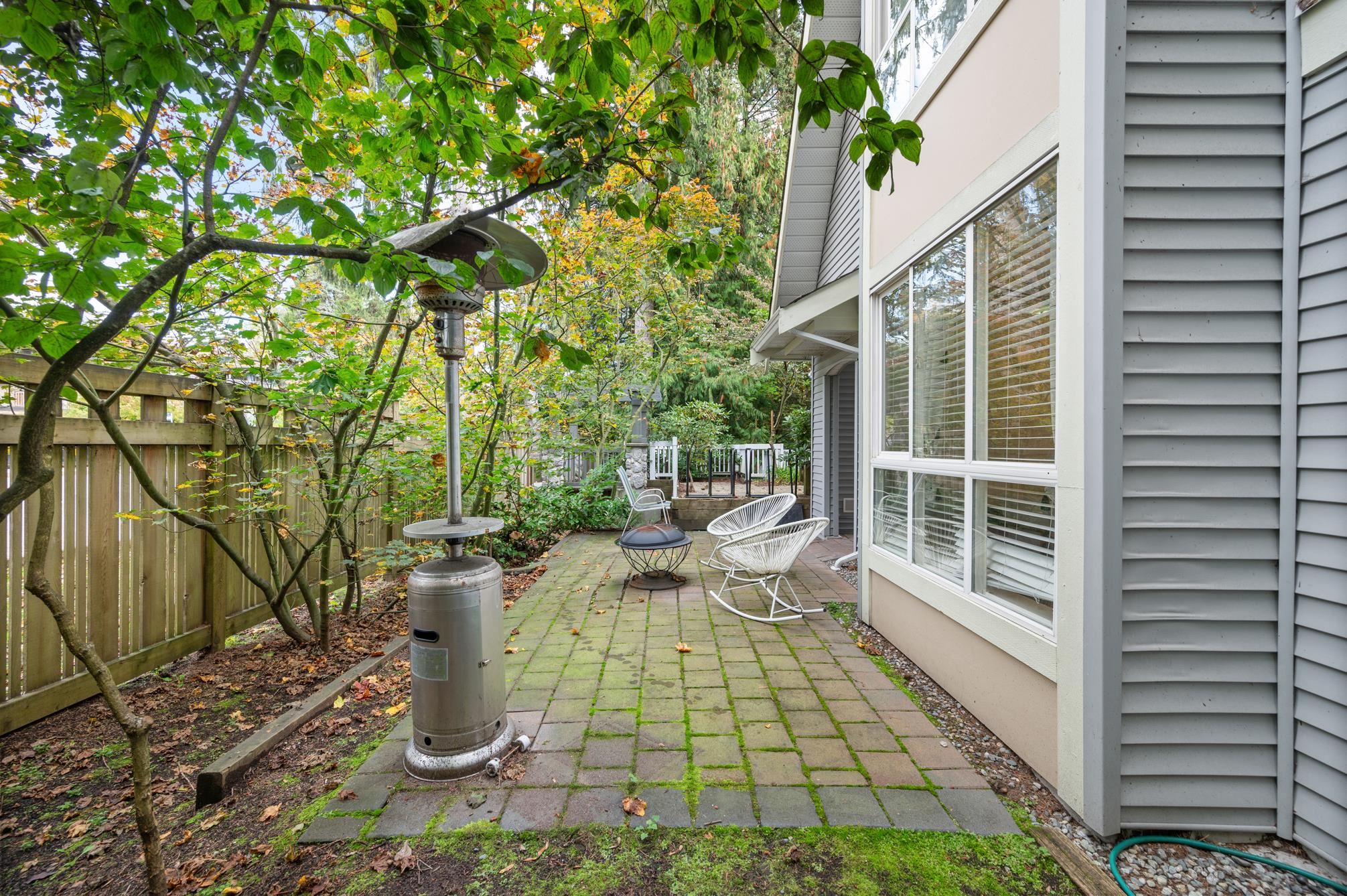 Listing image of 1 1075 LYNN VALLEY ROAD