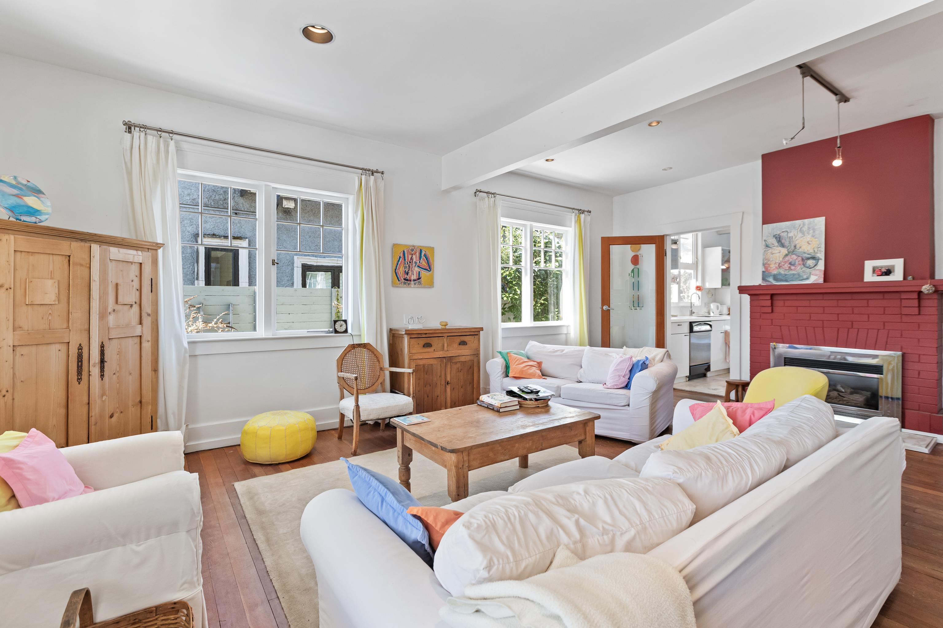 Listing image of 2433 MATHERS AVENUE