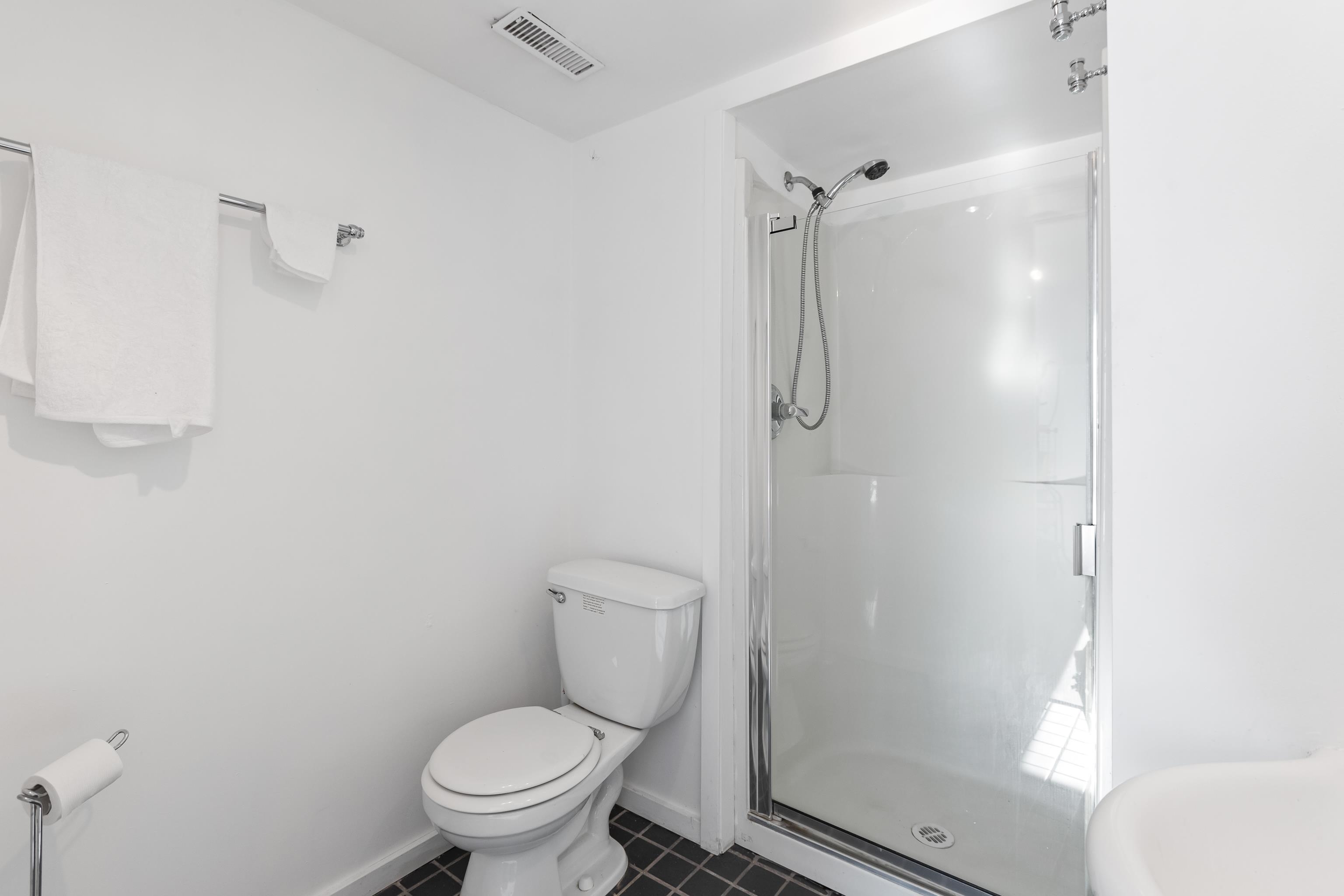 Listing image of 2433 MATHERS AVENUE