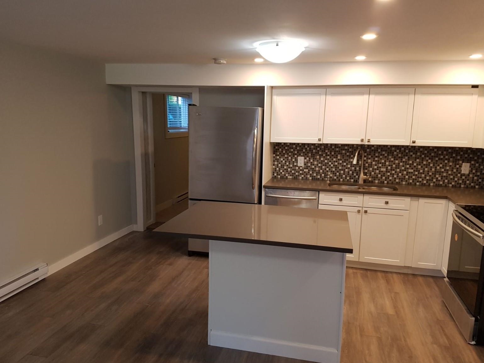 Listing image of 887 E 17TH STREET