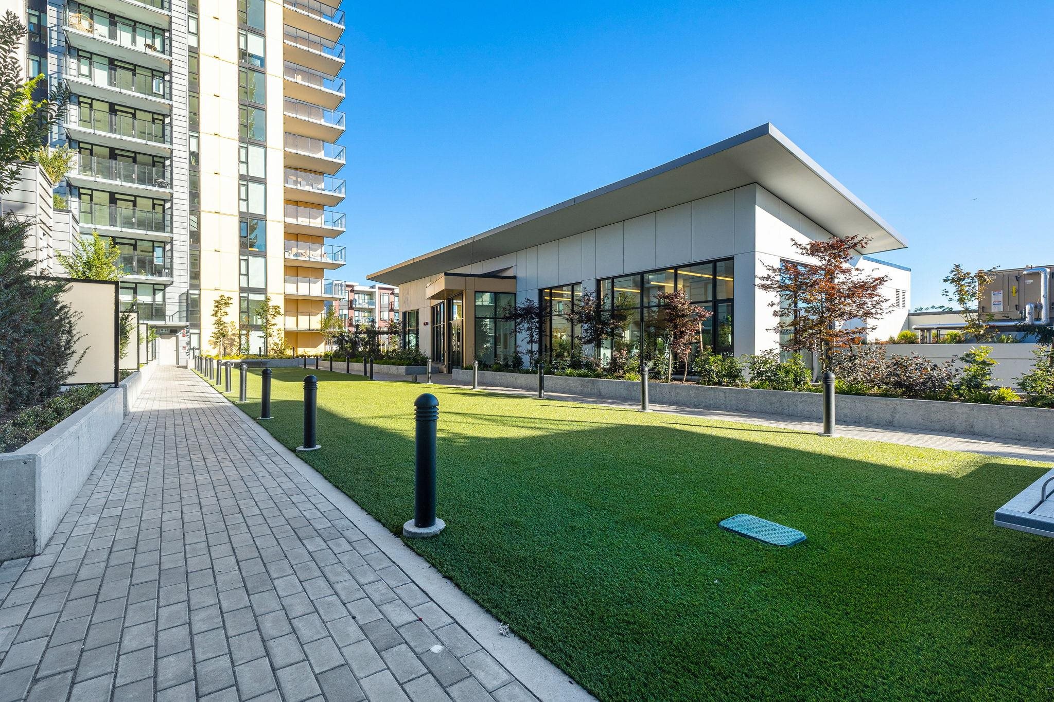Listing image of 303 1401 HUNTER STREET