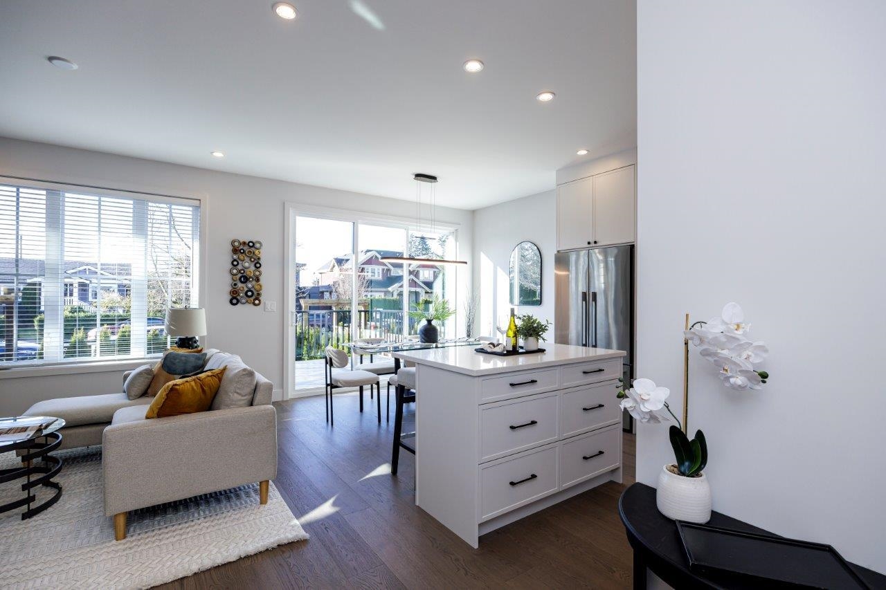Listing image of 342 E 17TH STREET