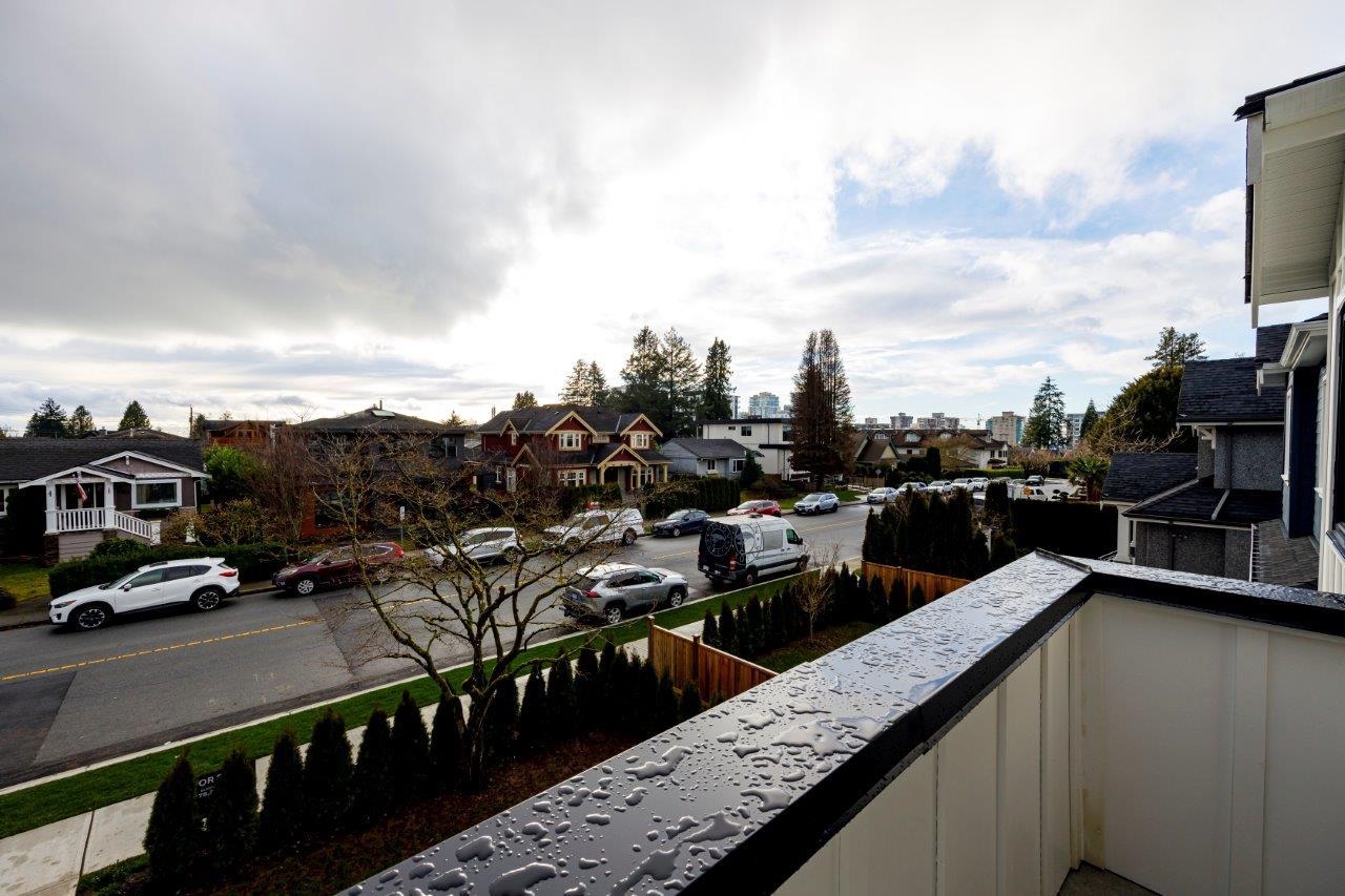 Listing image of 342 E 17TH STREET