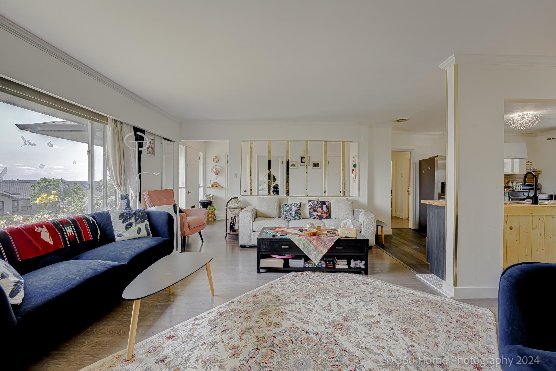 Listing image of 962 WHITCHURCH STREET