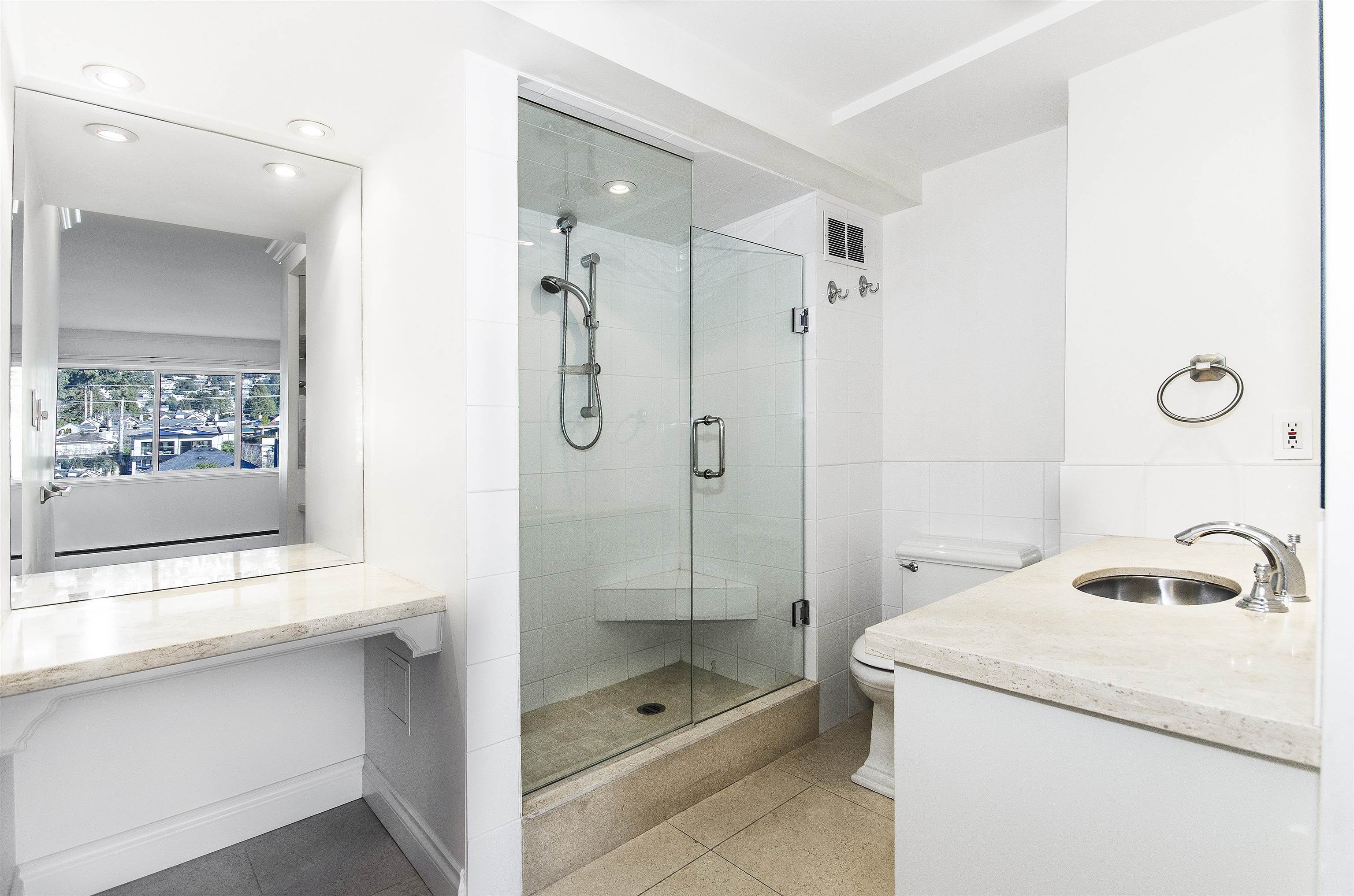 Listing image of 407 150 24TH STREET
