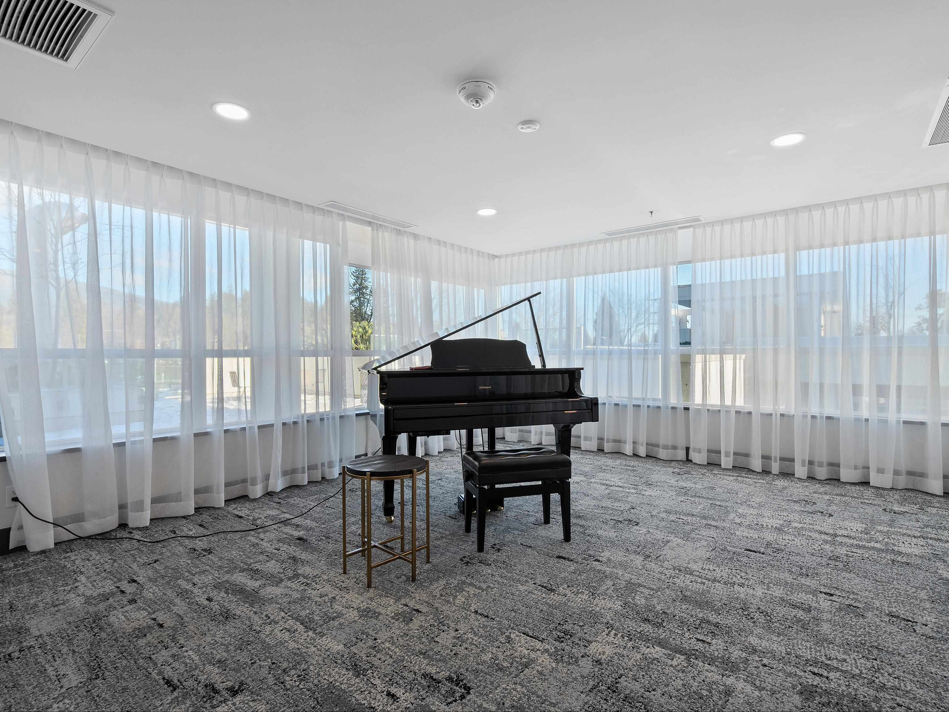 Listing image of 2004 1632 LIONS GATE LANE