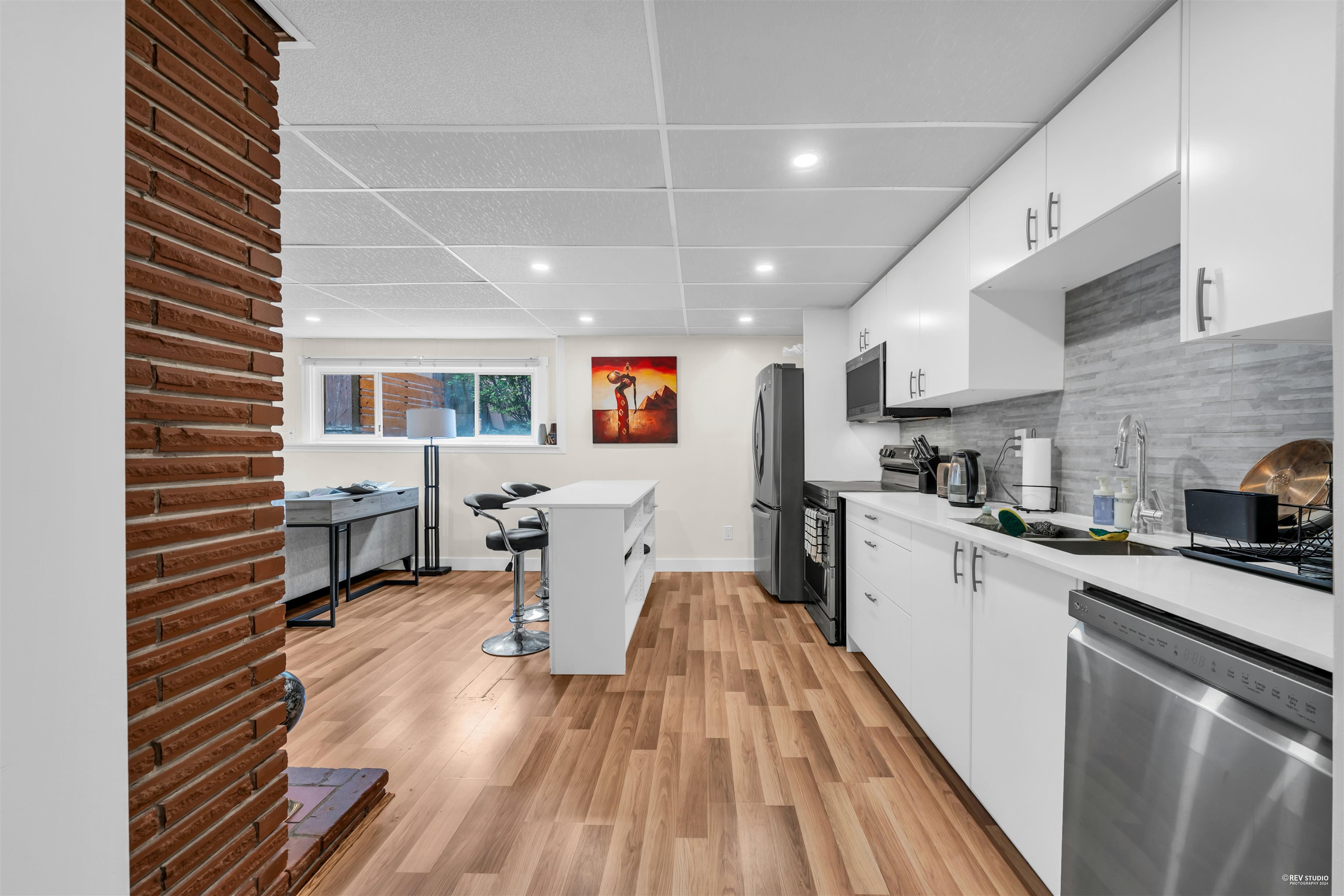 Listing image of 1075 RUTHINA AVENUE