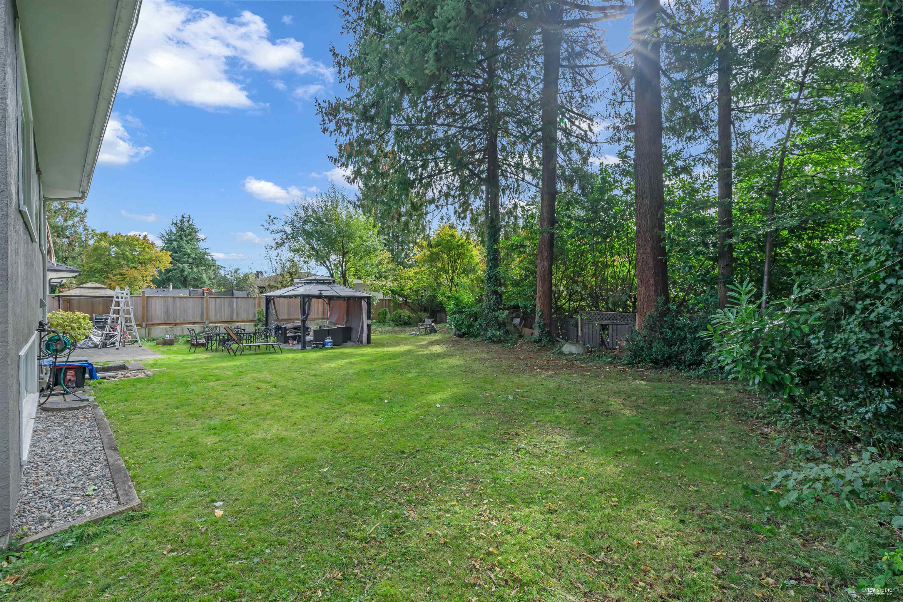 Listing image of 1075 RUTHINA AVENUE
