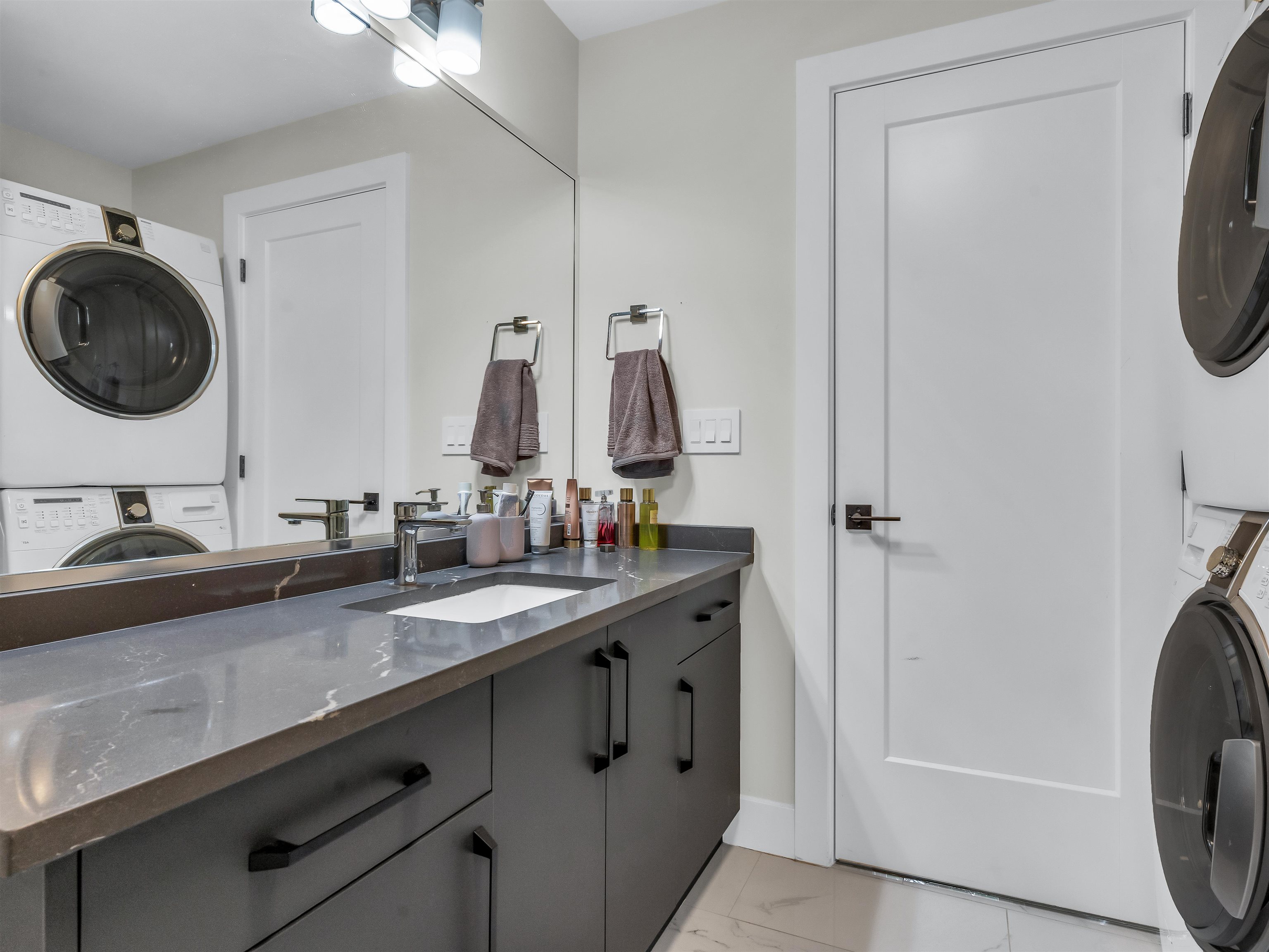 Listing image of 1507 KILMER PLACE