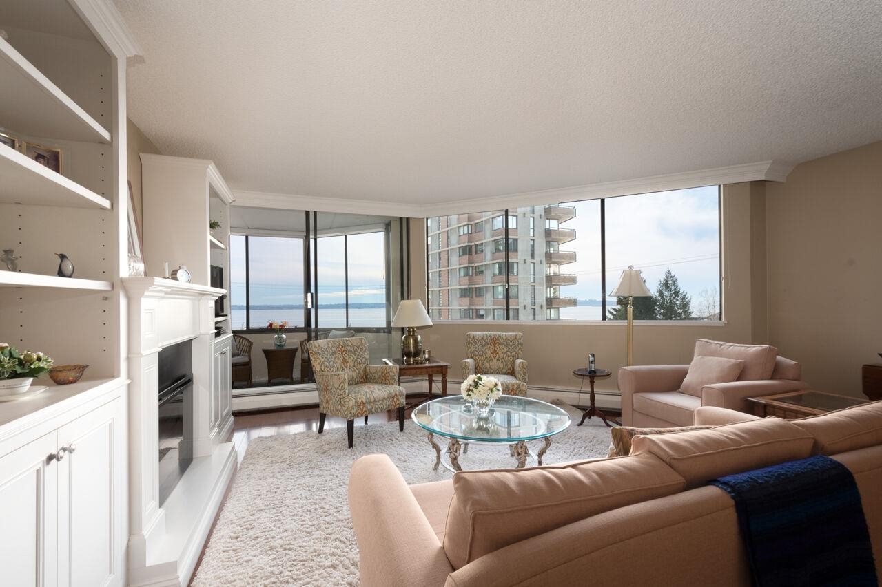 Listing image of 401 2165 ARGYLE AVENUE