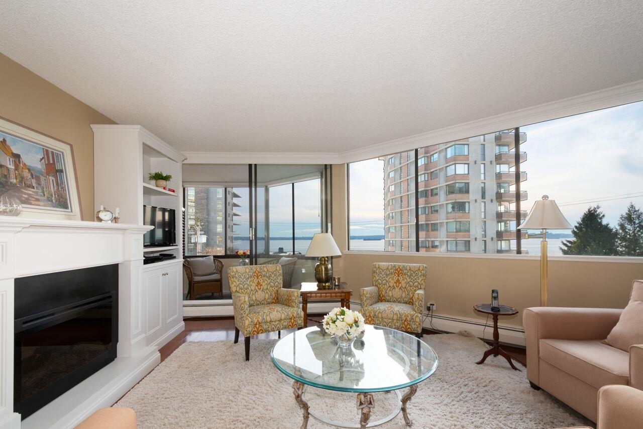 Listing image of 401 2165 ARGYLE AVENUE