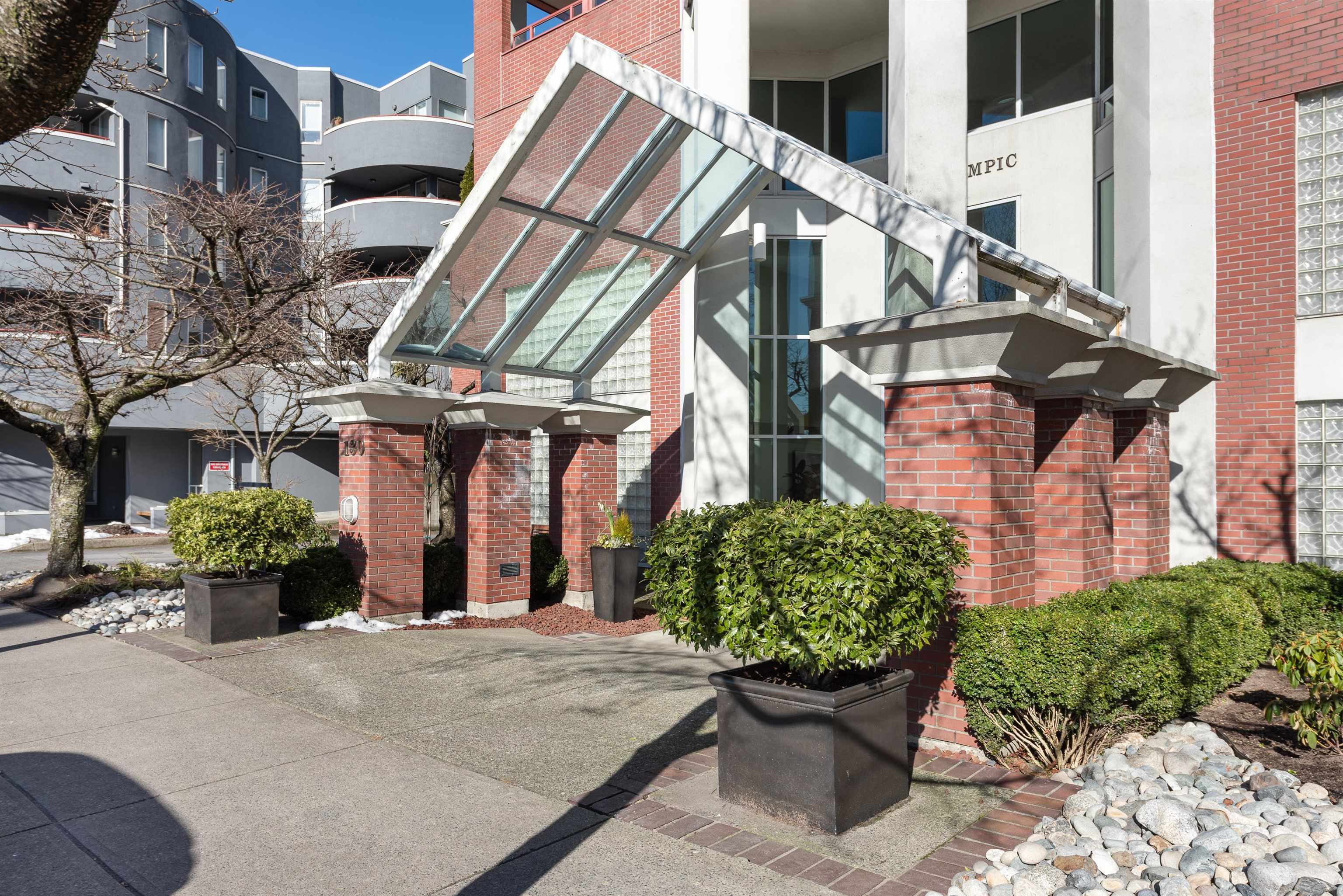 Listing image of 1202 130 E 2ND STREET