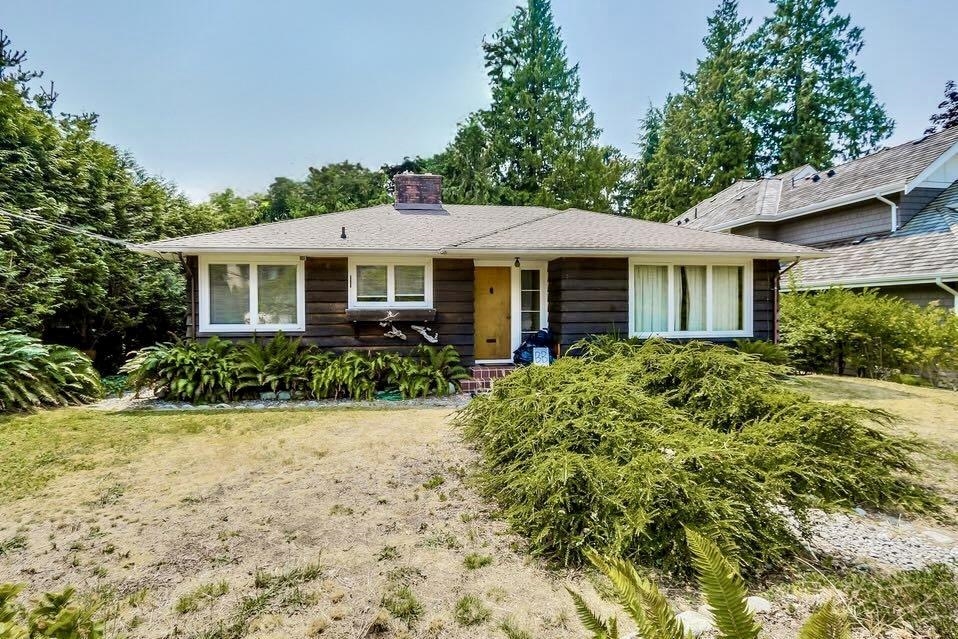 4386 ERWIN DRIVE