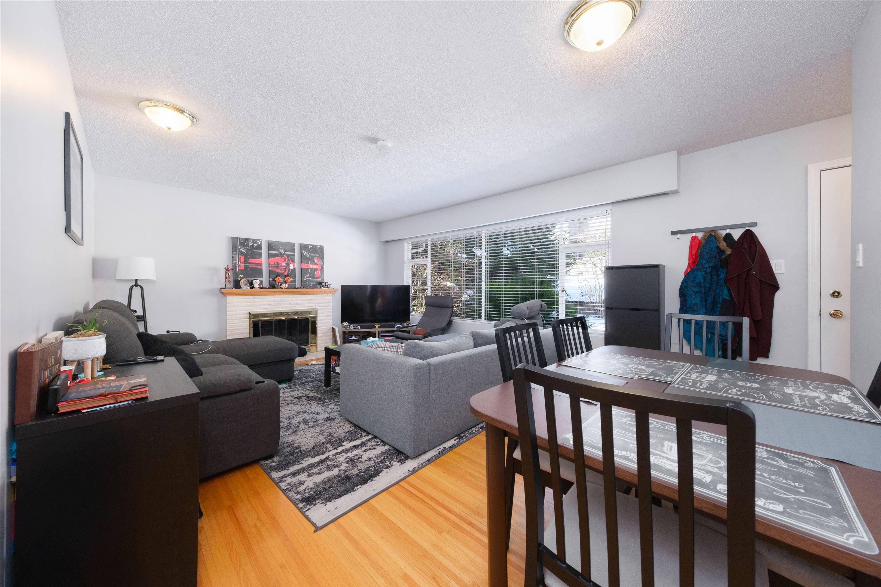 Listing image of 1059 CALVERHALL STREET