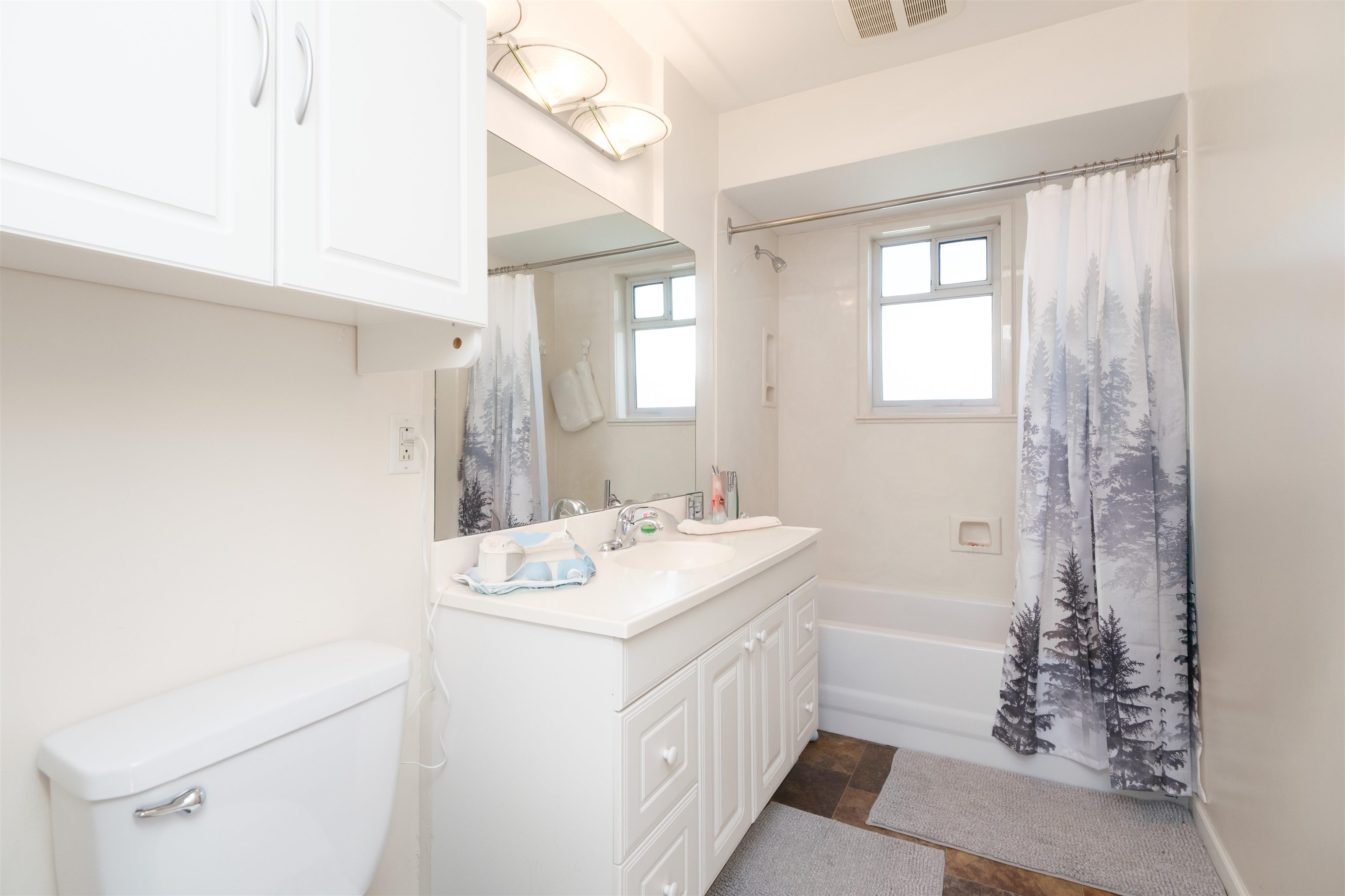 Listing image of 1059 CALVERHALL STREET