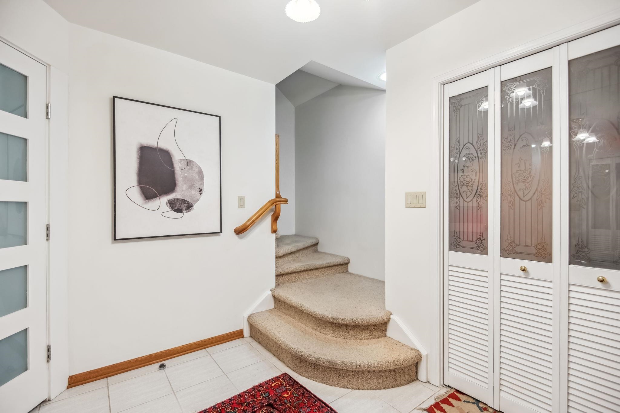 Listing image of 628 E 9TH STREET