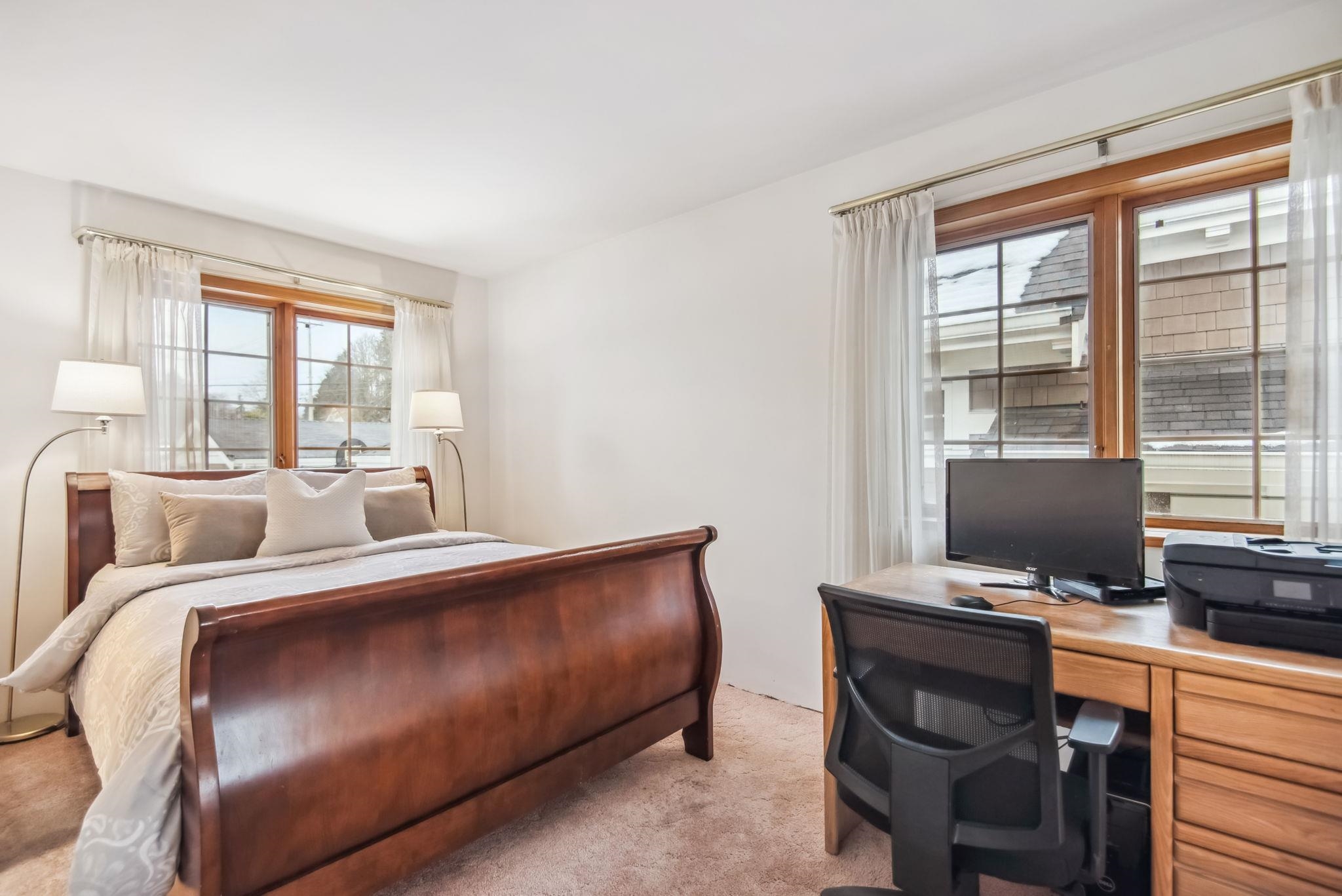 Listing image of 628 E 9TH STREET