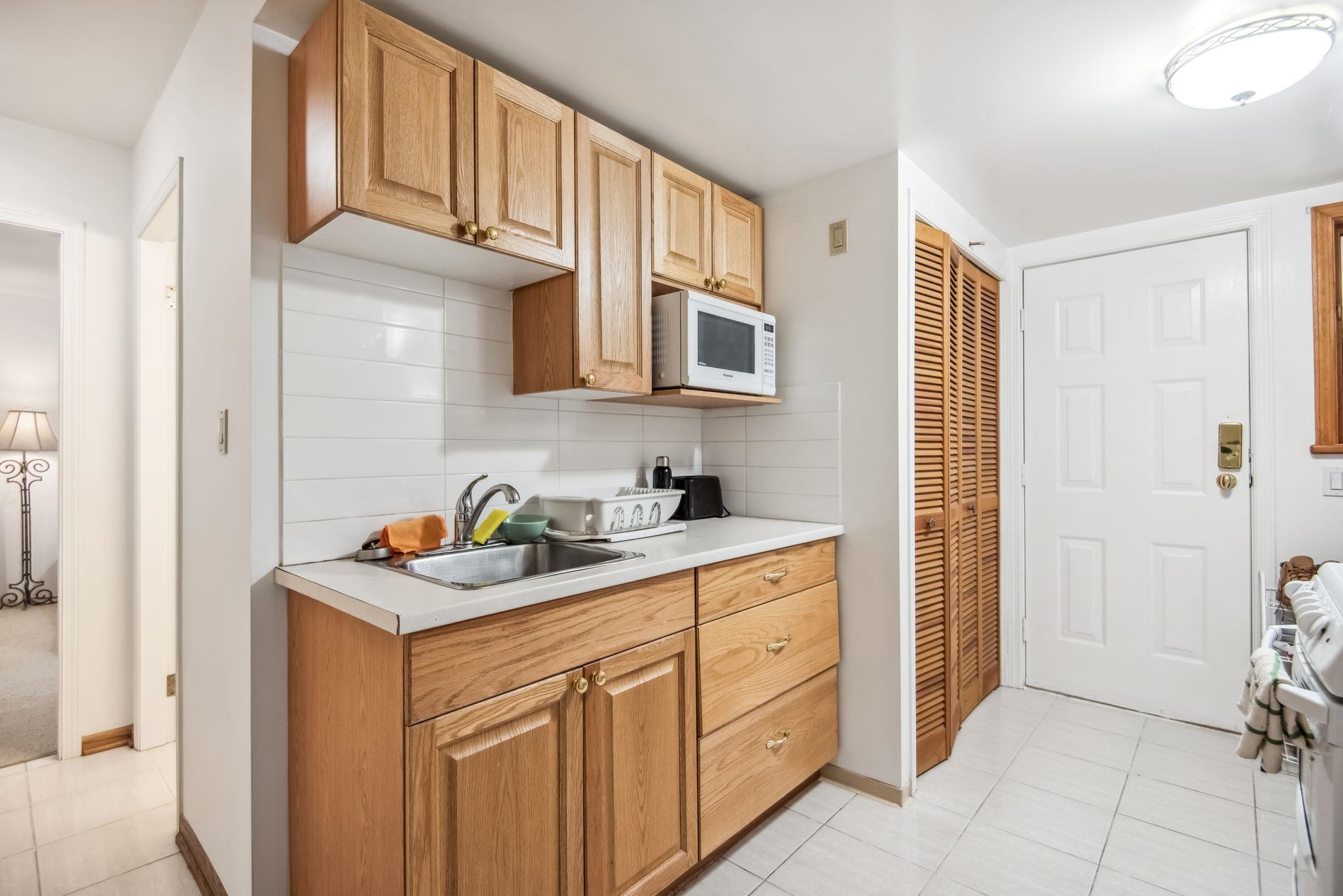 Listing image of 628 E 9TH STREET
