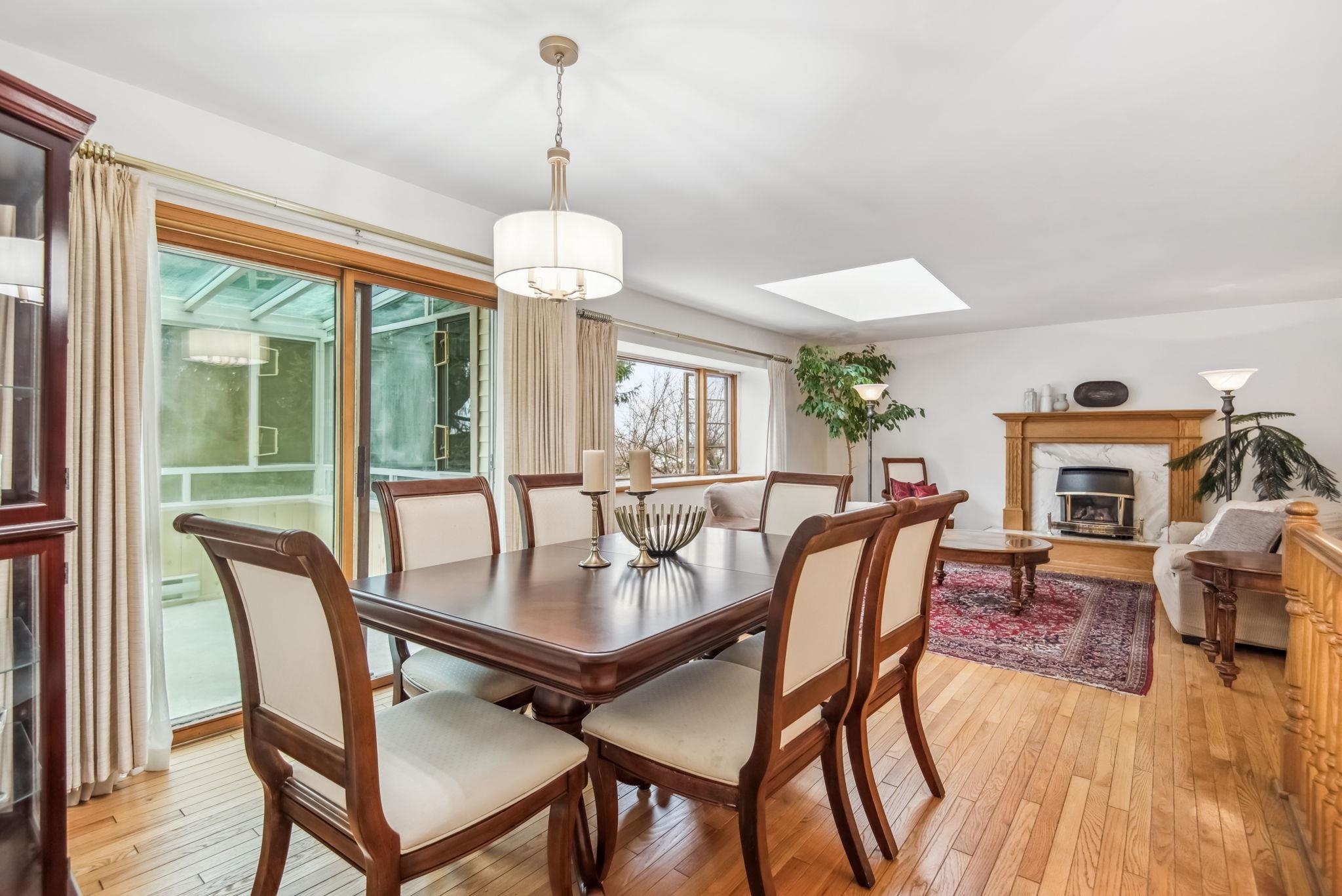 Listing image of 628 E 9TH STREET