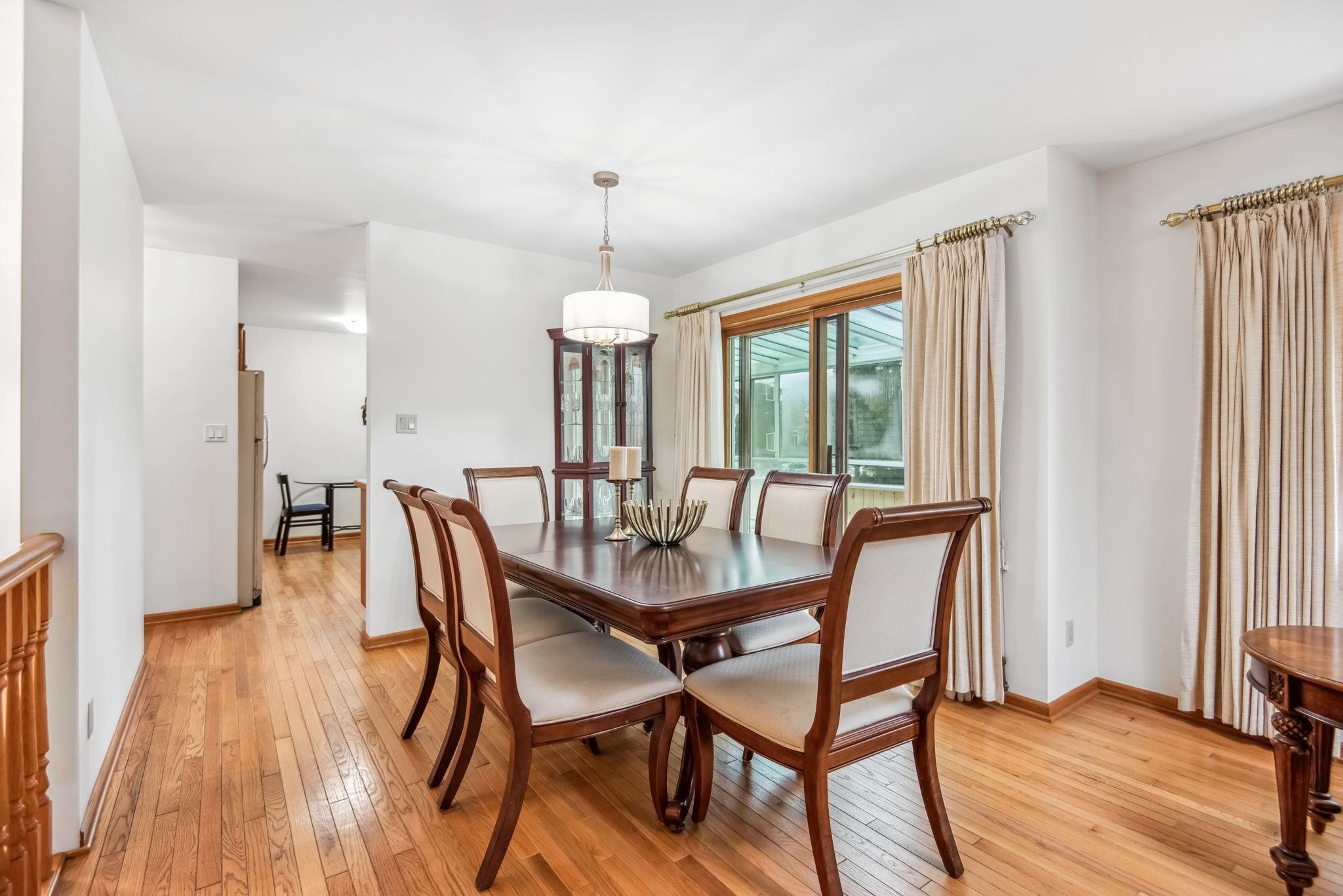 Listing image of 628 E 9TH STREET