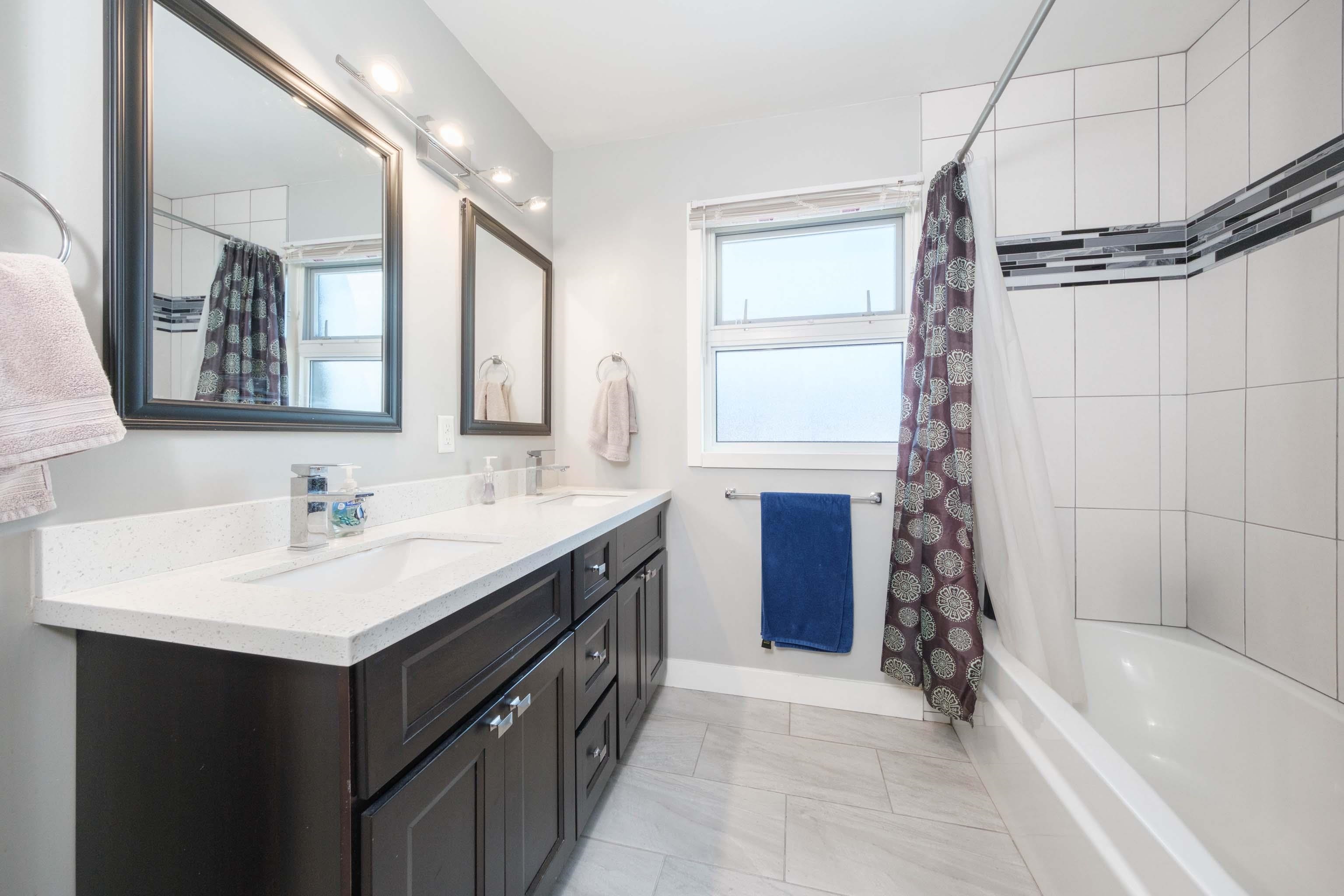 Listing image of 1290 PREMIER STREET