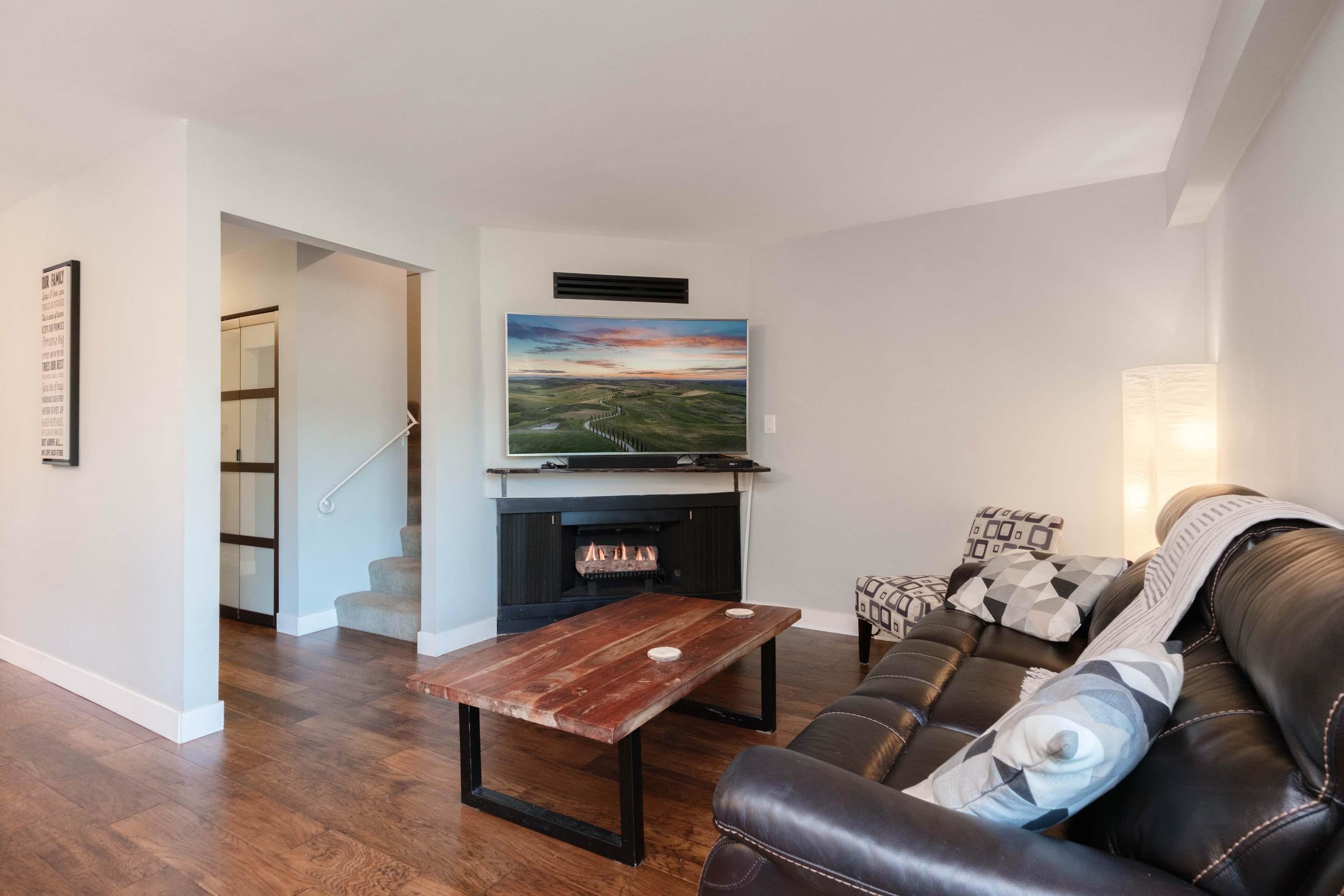 Listing image of 1290 PREMIER STREET