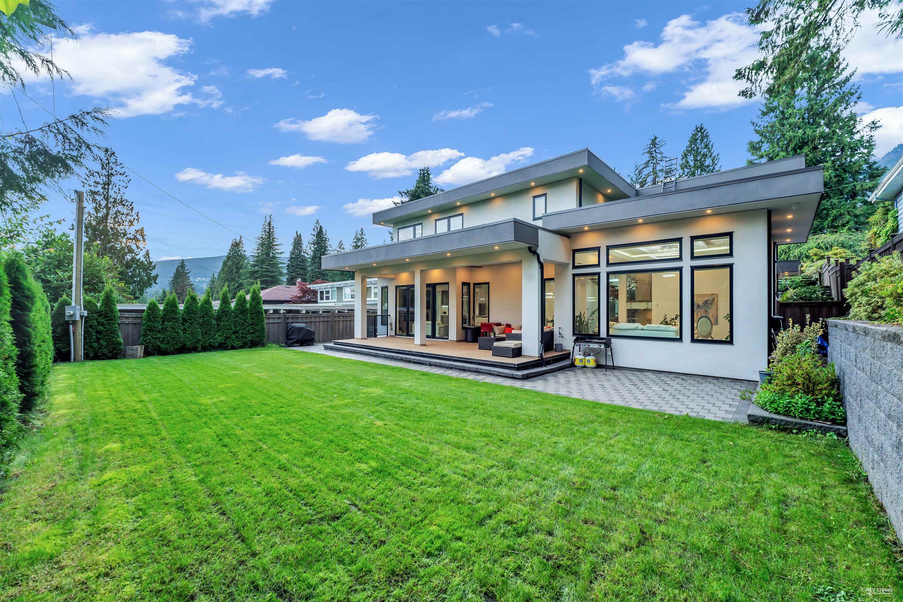 Listing image of 929 CANYON BOULEVARD