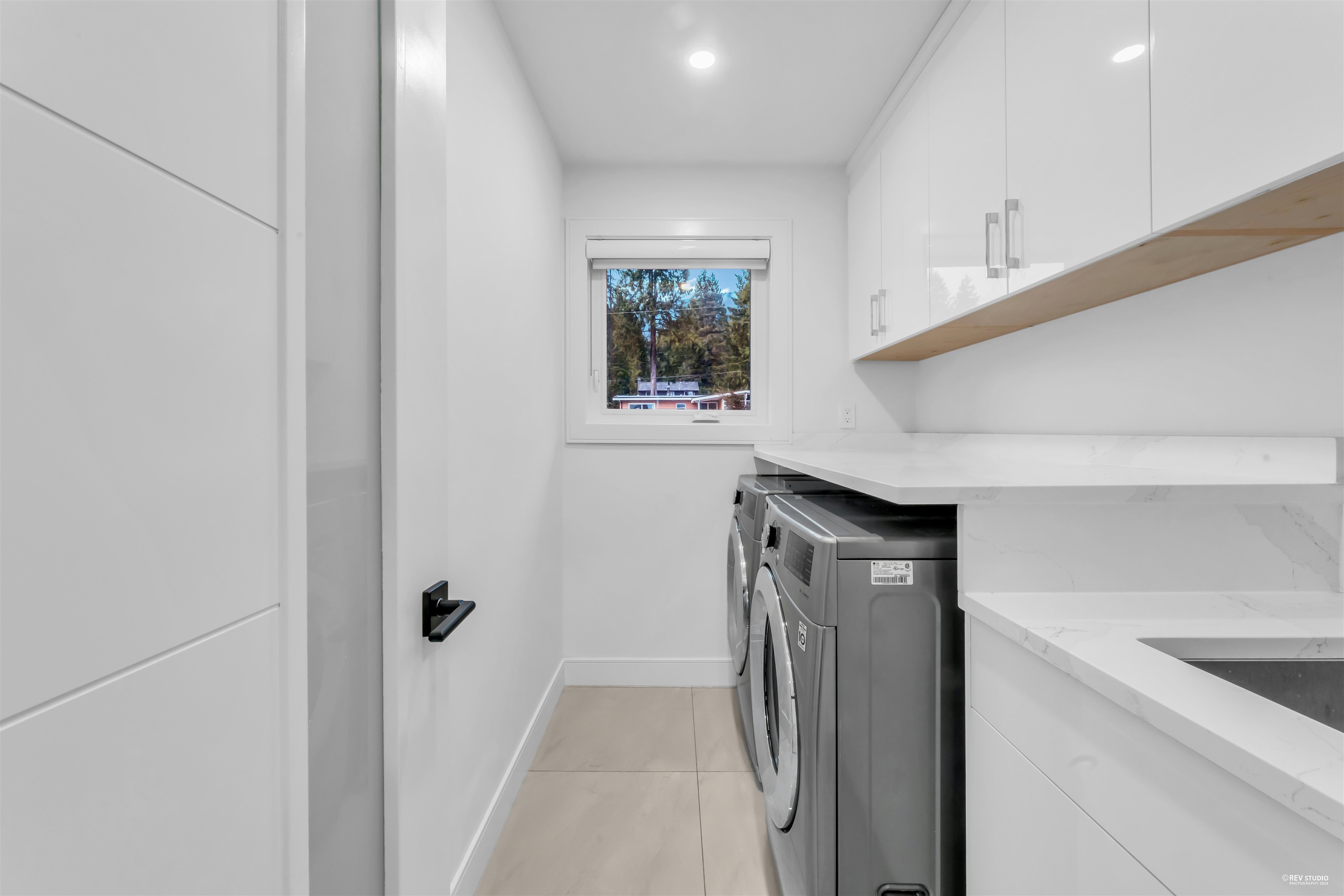 Listing image of 929 CANYON BOULEVARD