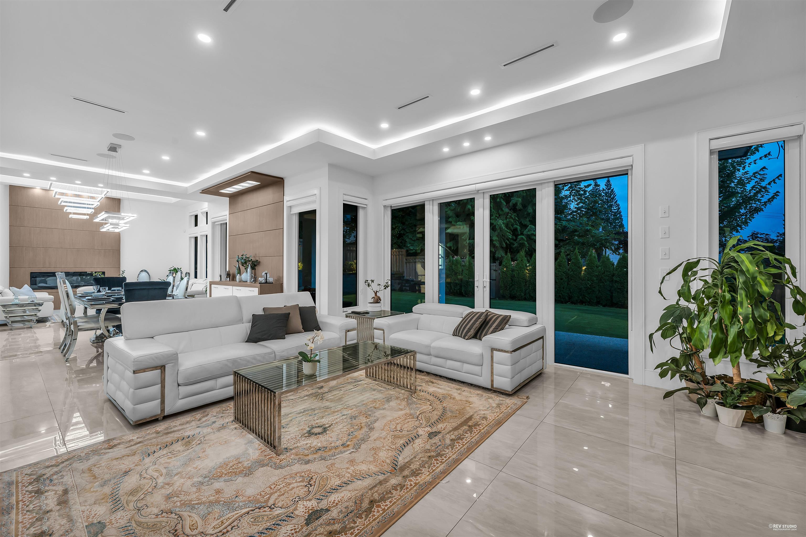 Listing image of 929 CANYON BOULEVARD