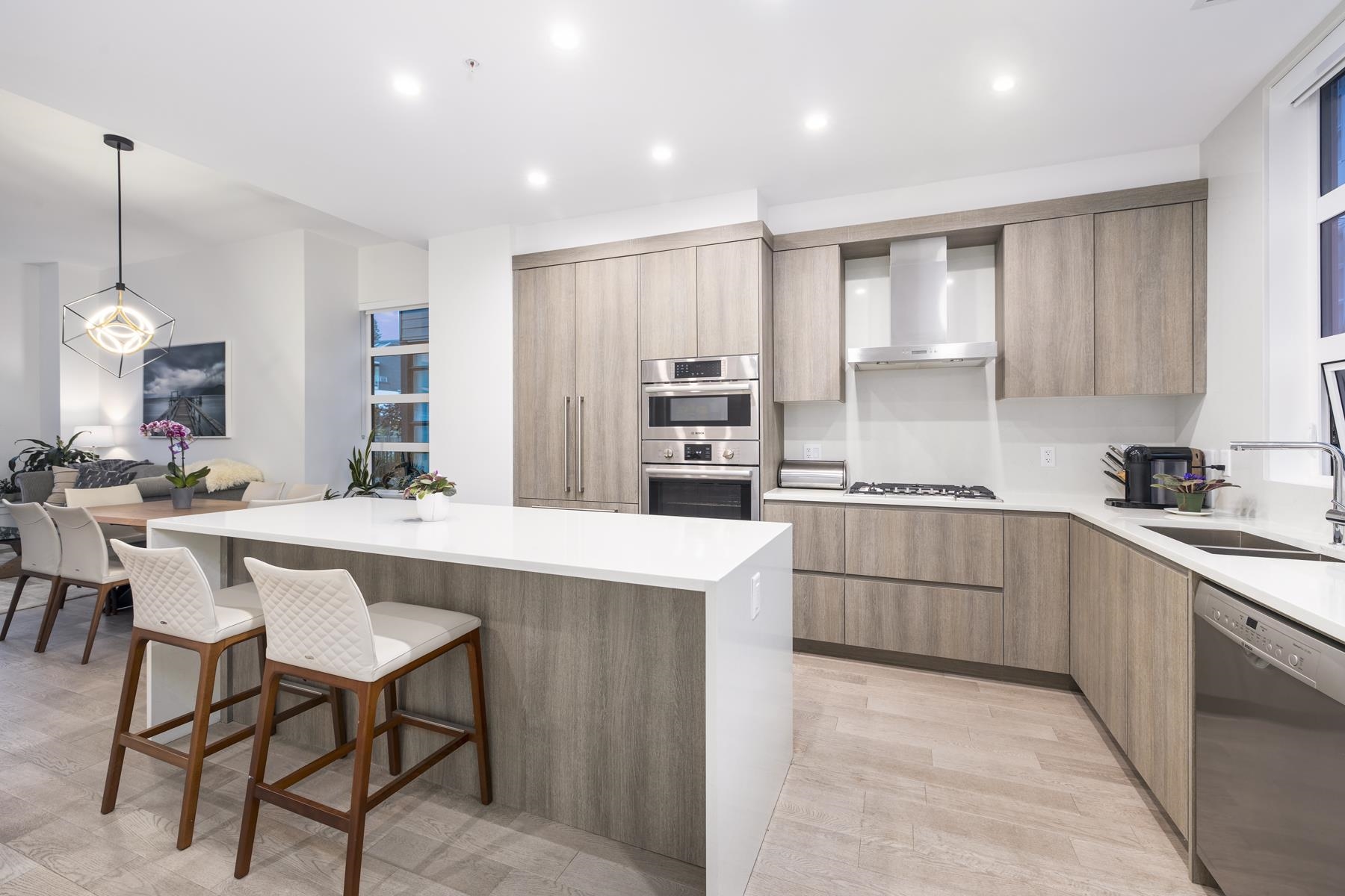 Listing image of 160 2060 CURLING ROAD
