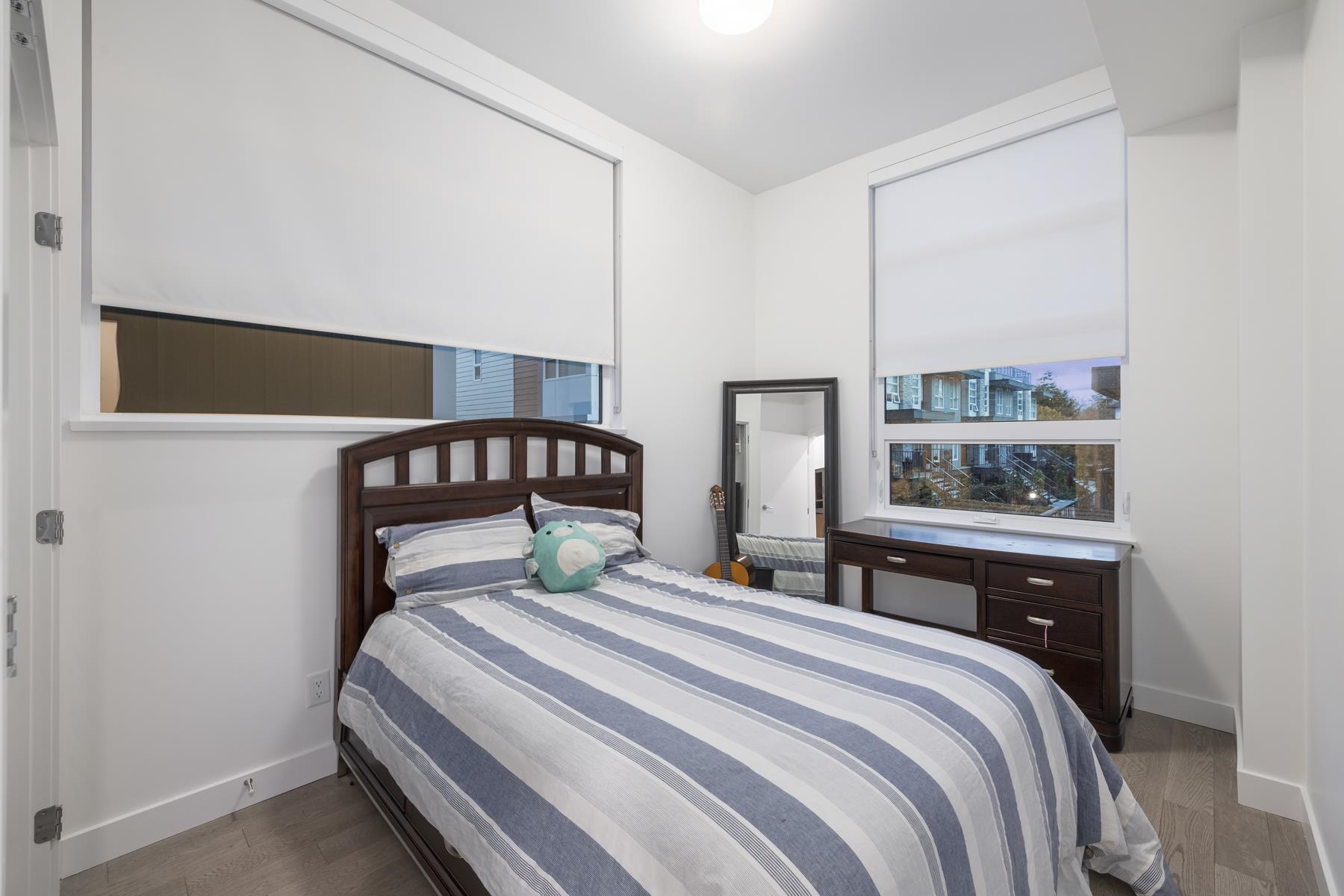 Listing image of 160 2060 CURLING ROAD