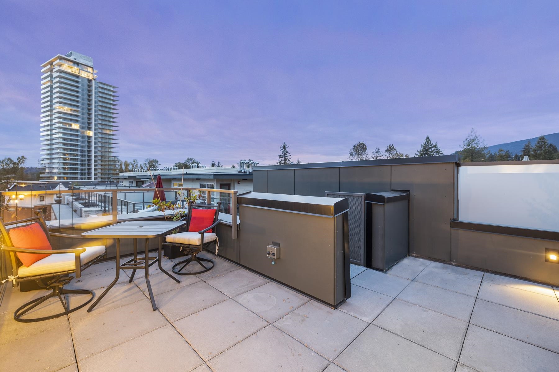 Listing image of 160 2060 CURLING ROAD