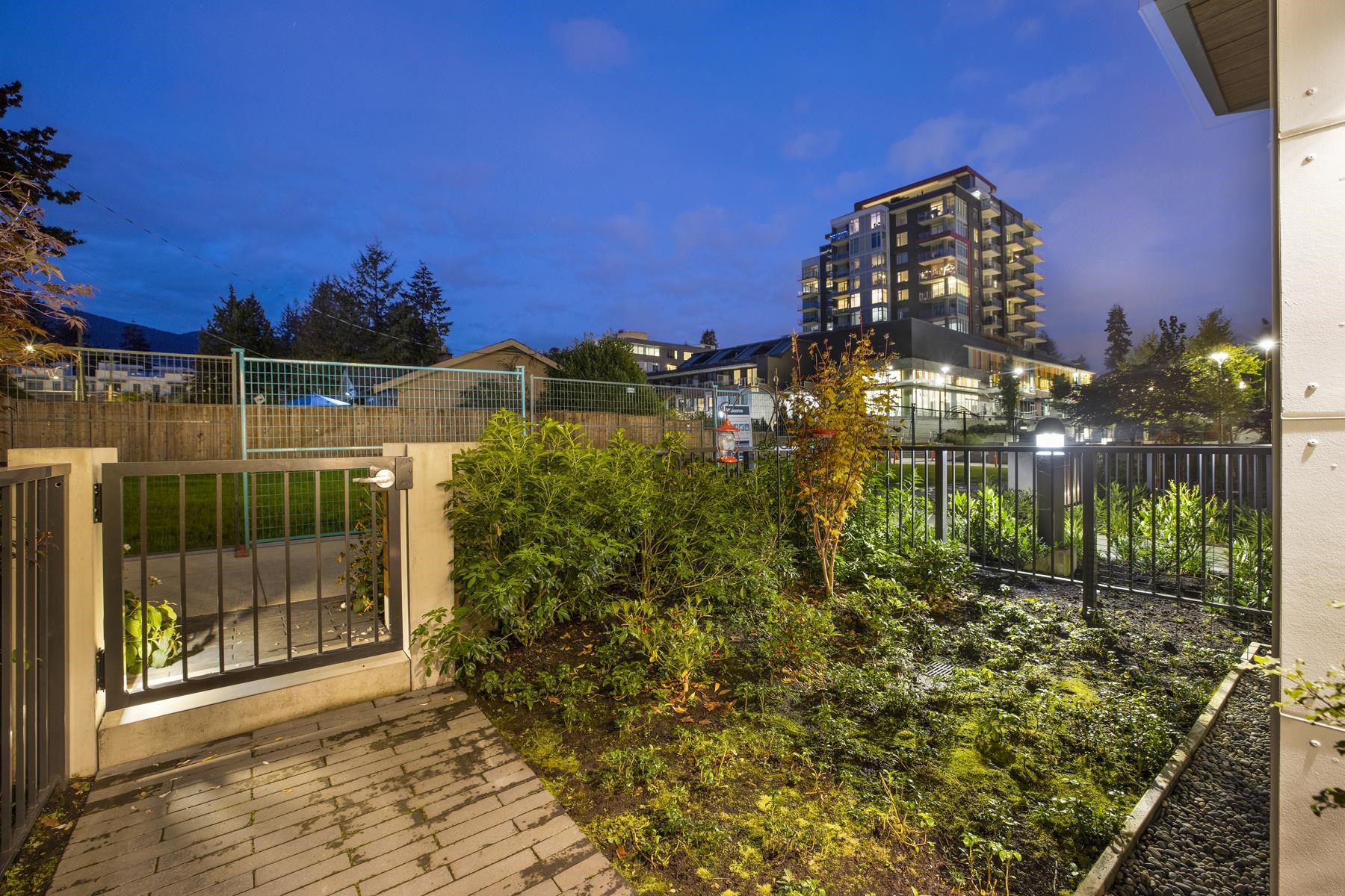 Listing image of 160 2060 CURLING ROAD
