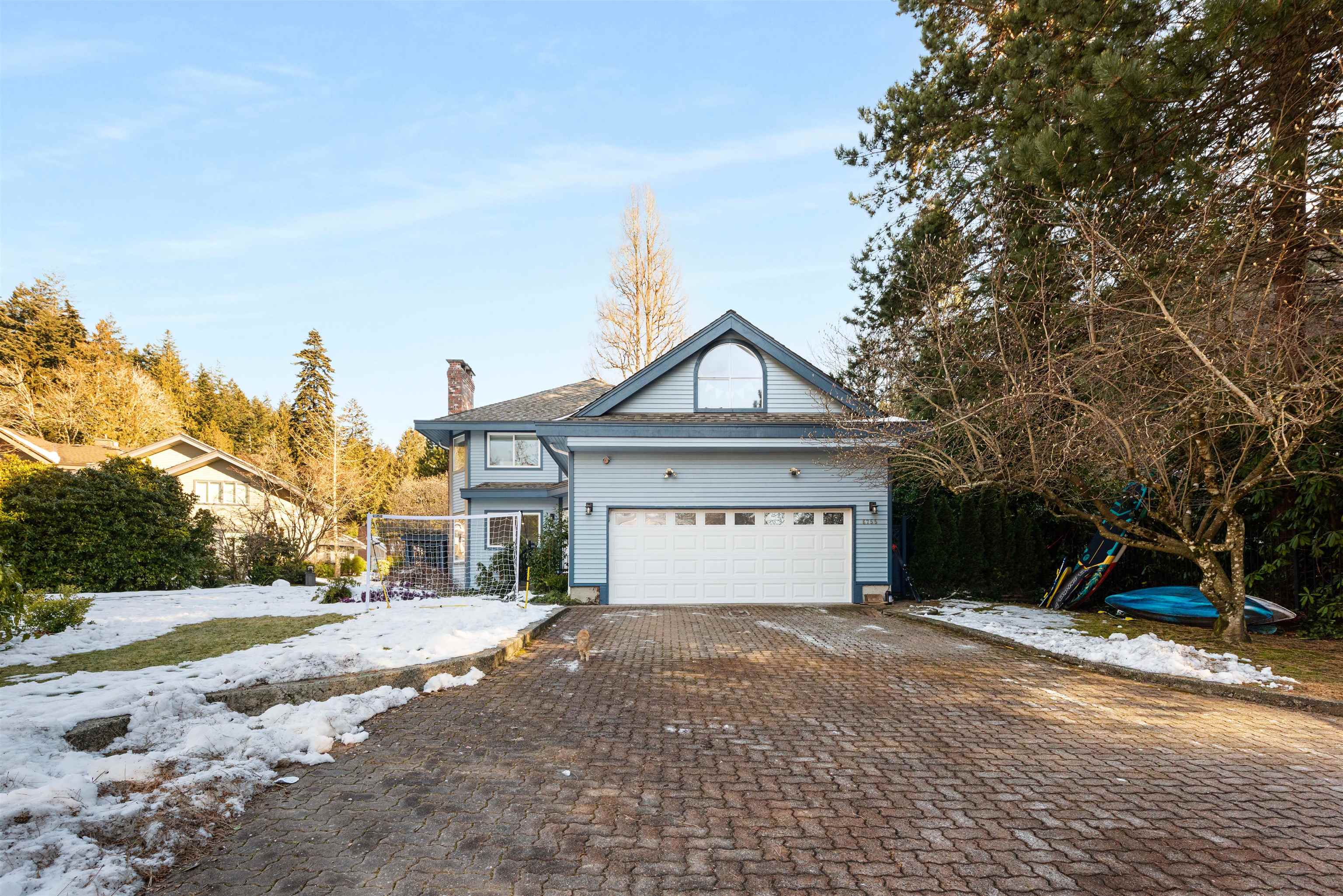 Listing image of 6755 DUFFERIN AVENUE