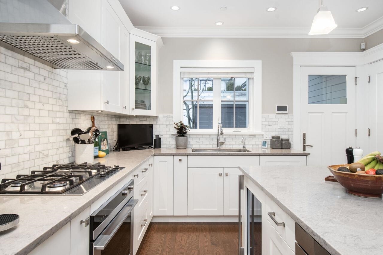 Listing image of 1421 GORDON AVENUE