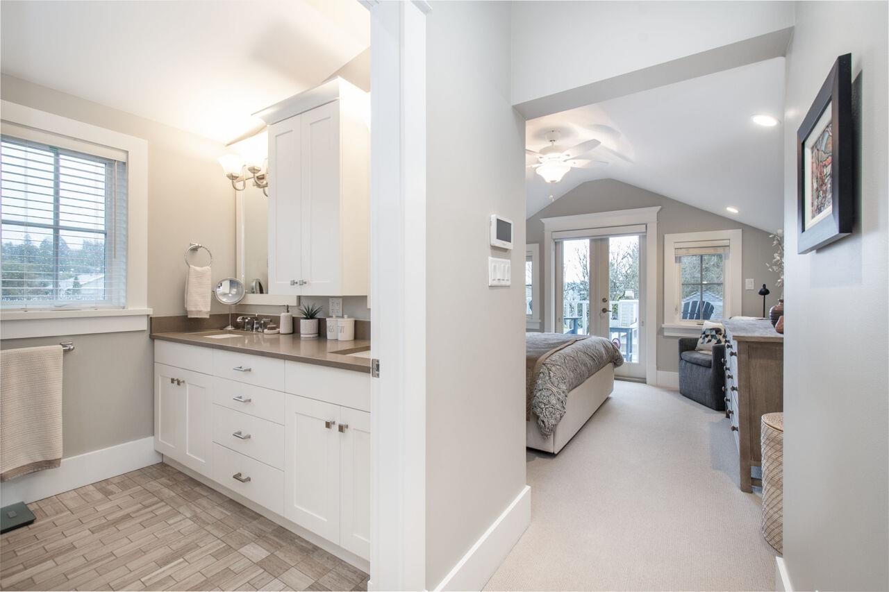 Listing image of 1421 GORDON AVENUE