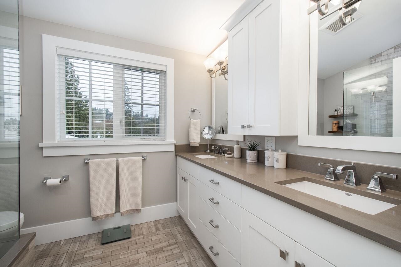 Listing image of 1421 GORDON AVENUE