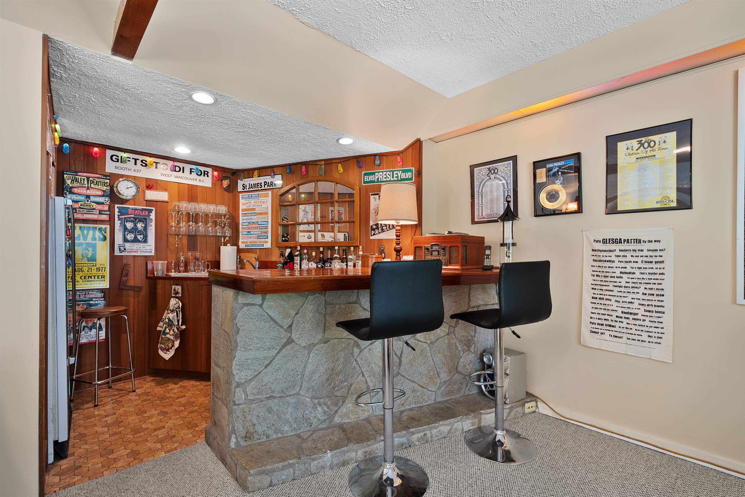 Listing image of 5749 CRANLEY DRIVE