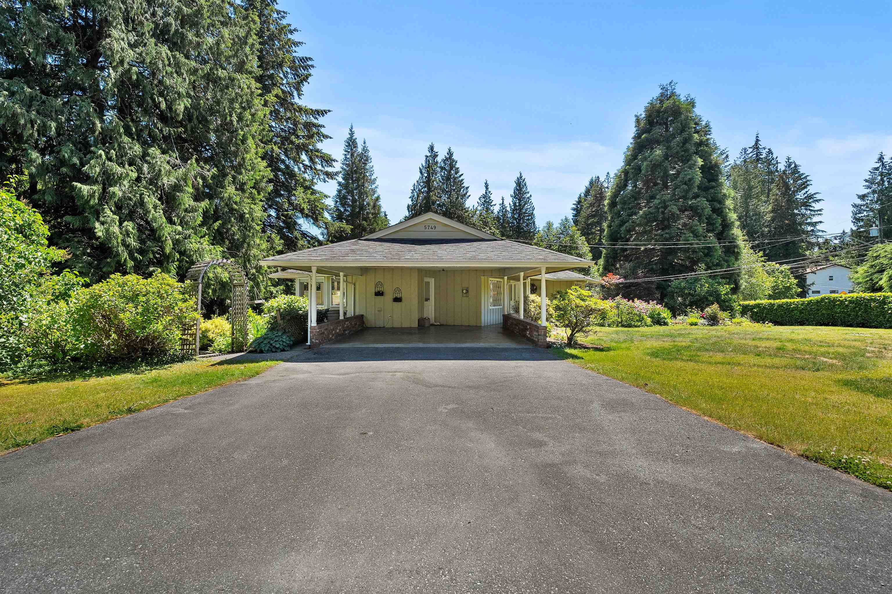Listing image of 5749 CRANLEY DRIVE