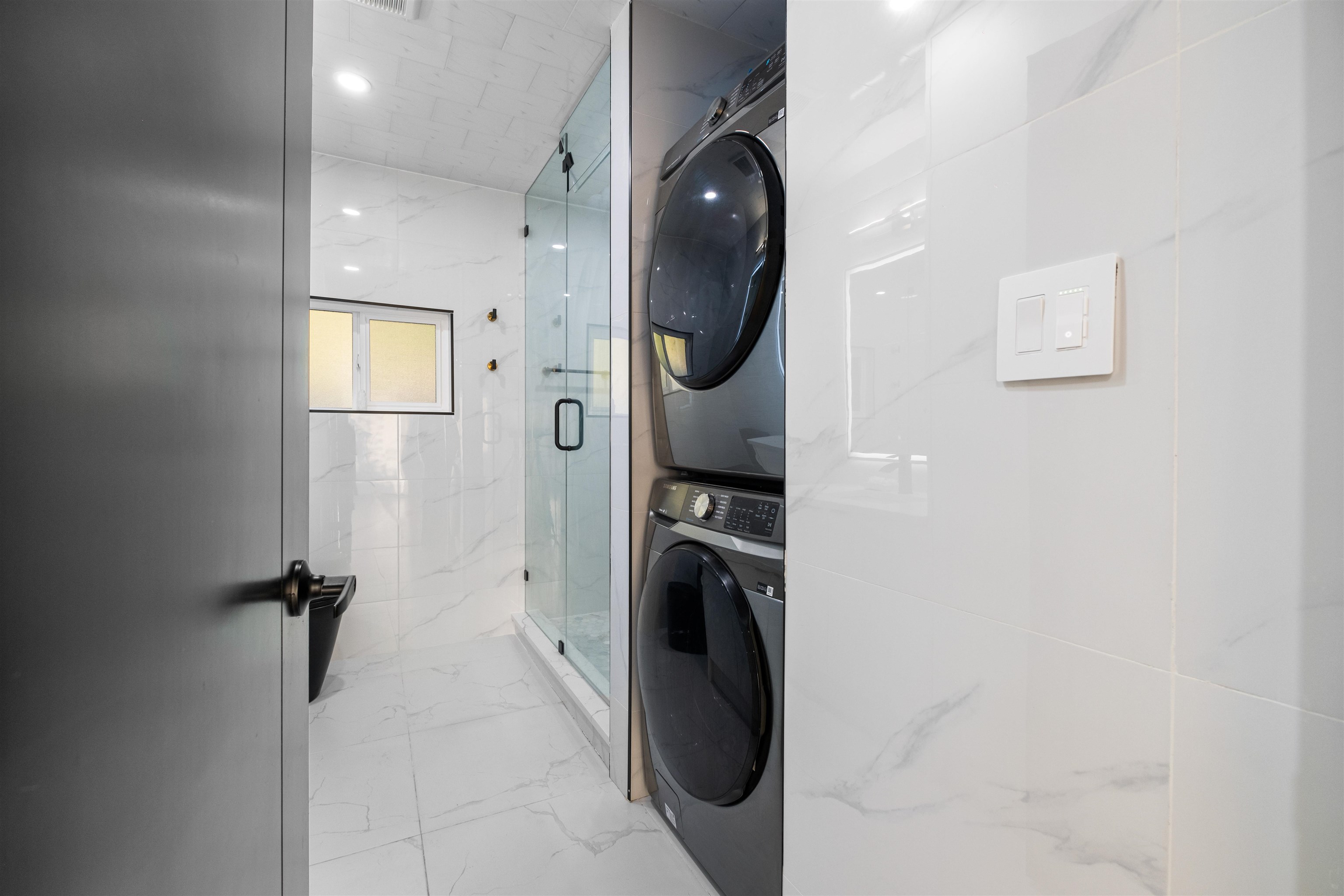 Listing image of 3812 DALKEITH DRIVE