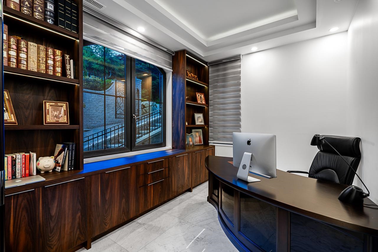 Listing image of 558 GLENROSS ROAD