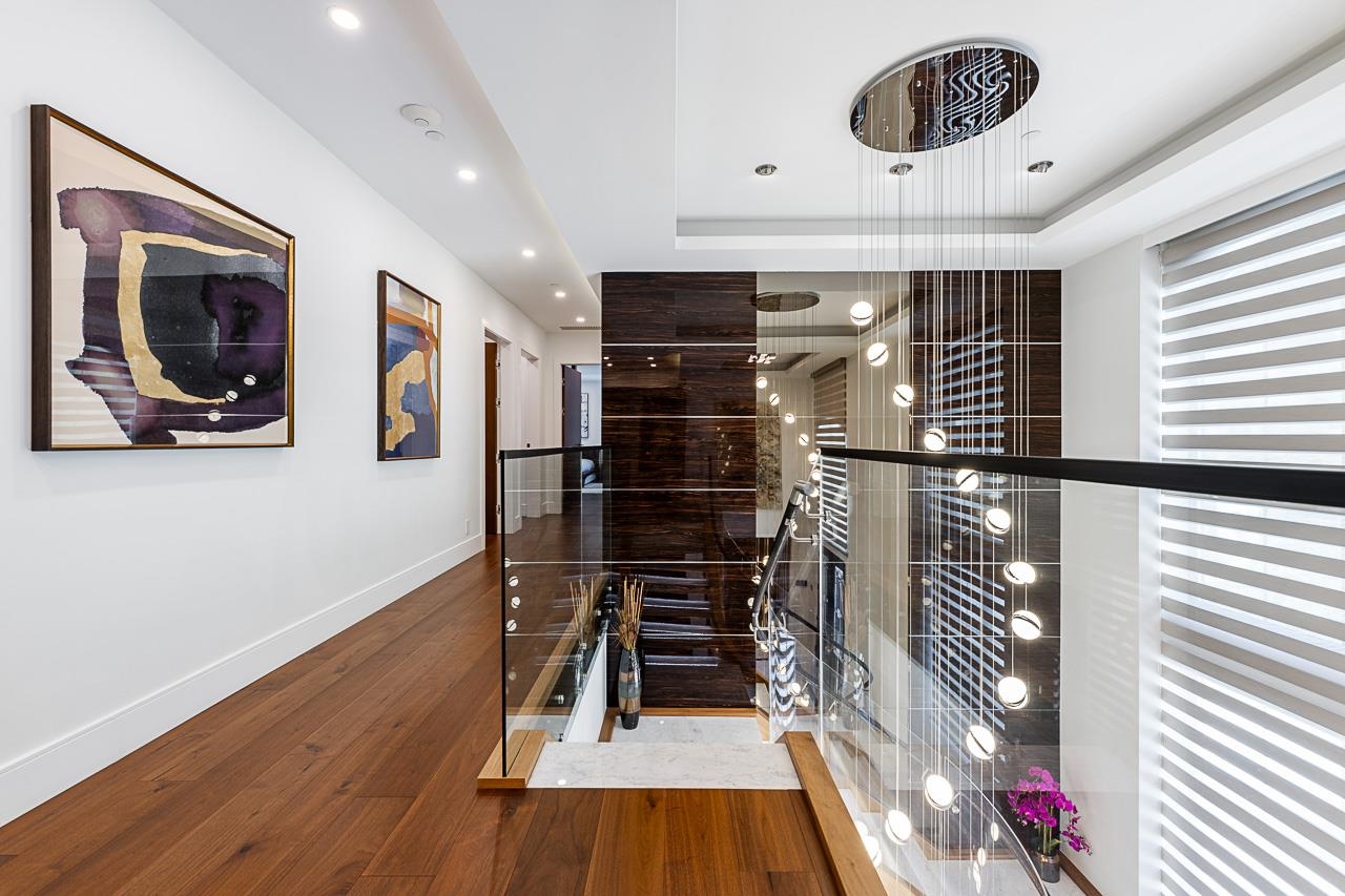 Listing image of 558 GLENROSS ROAD
