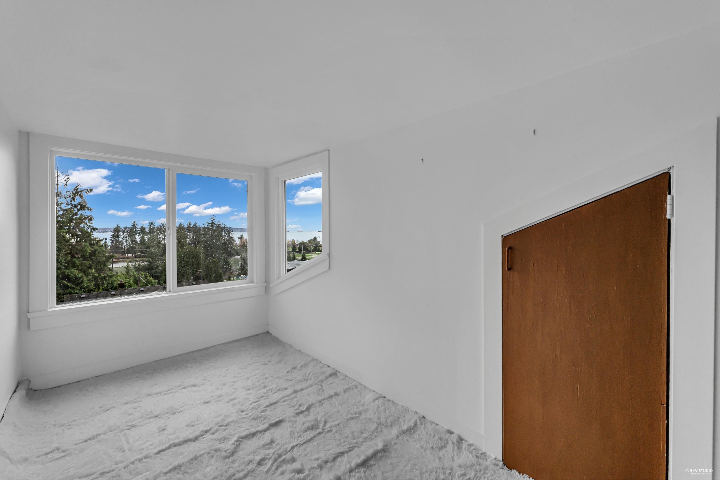 Listing image of 1010 KEITH ROAD