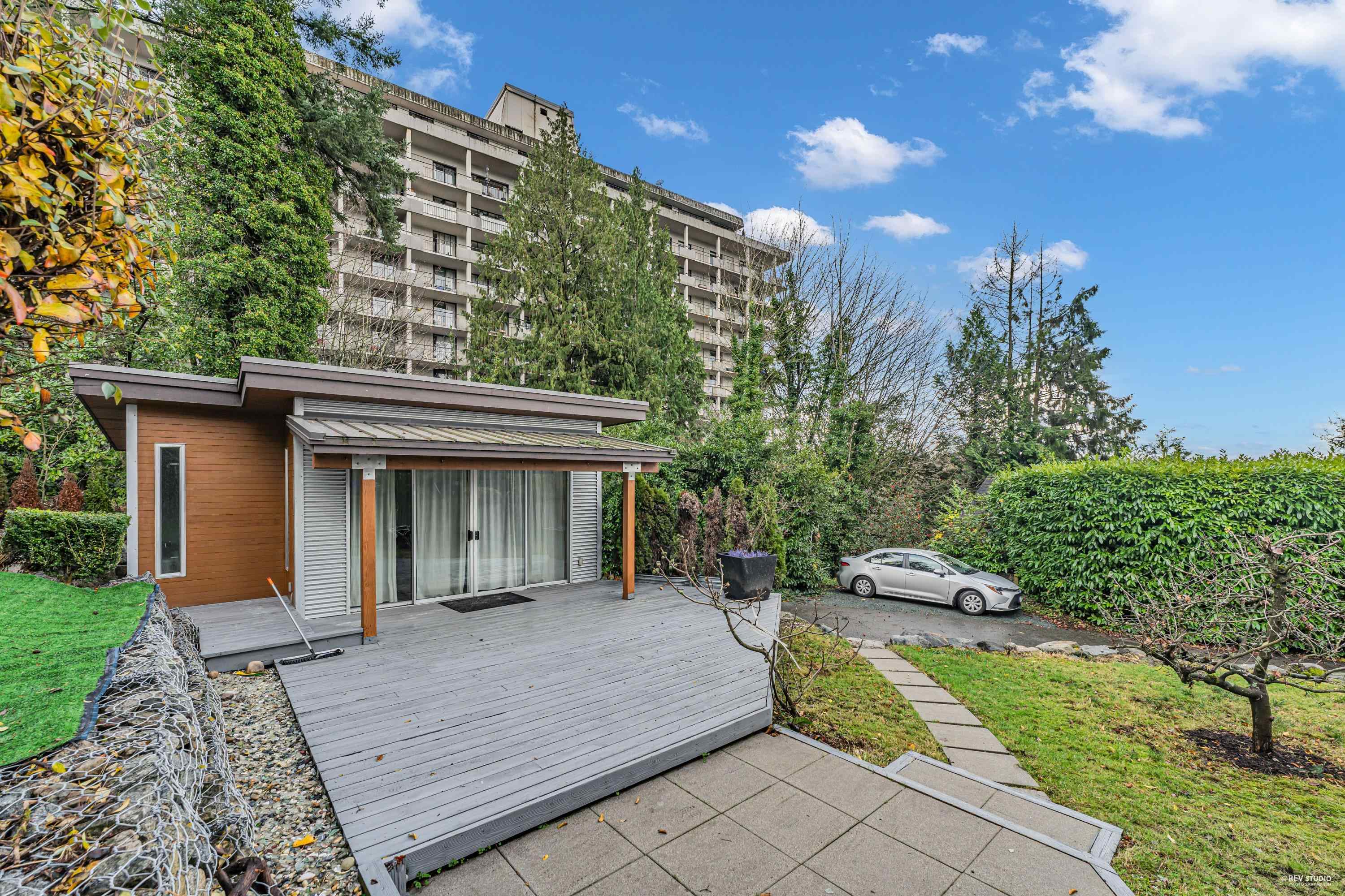 Listing image of 1010 KEITH ROAD