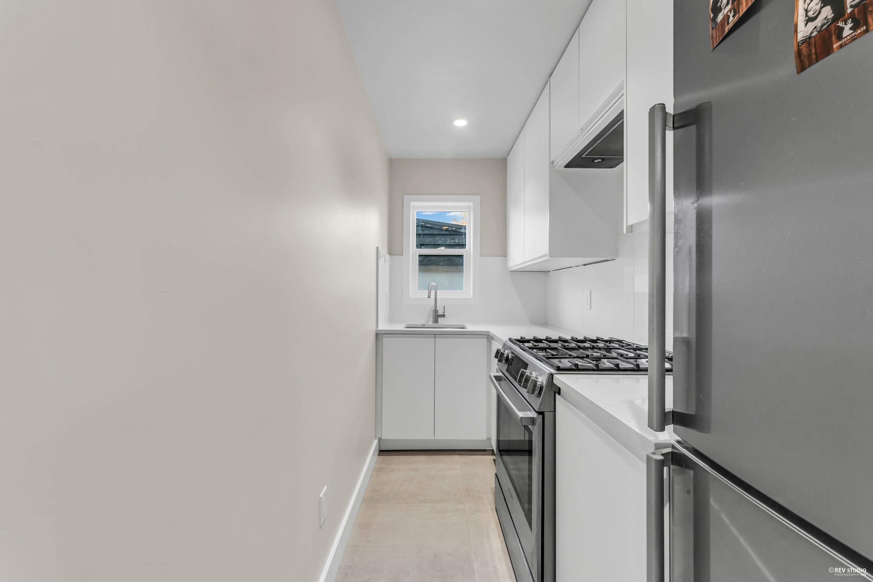 Listing image of 1318 INGLEWOOD AVENUE