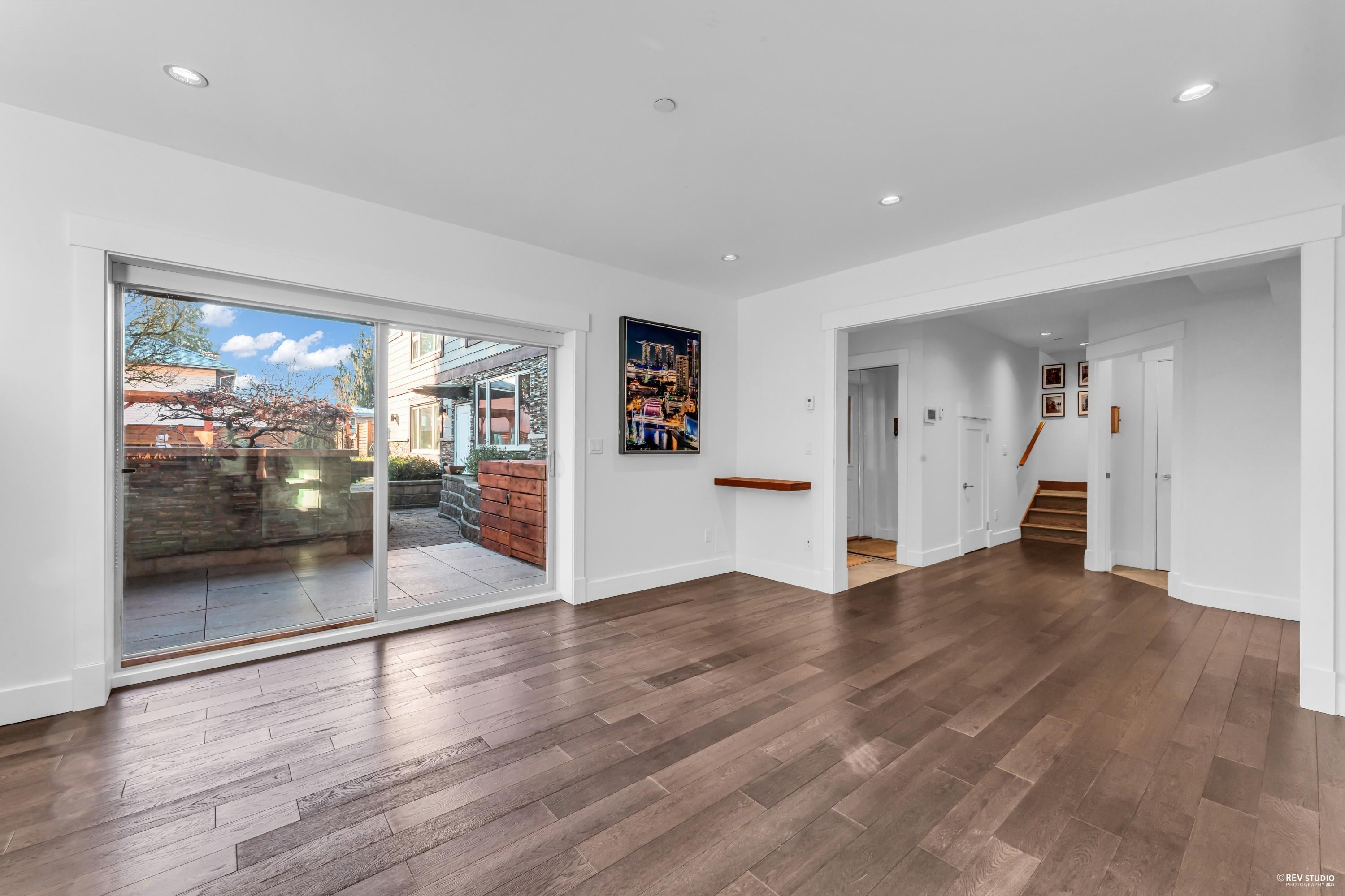 Listing image of 1318 INGLEWOOD AVENUE