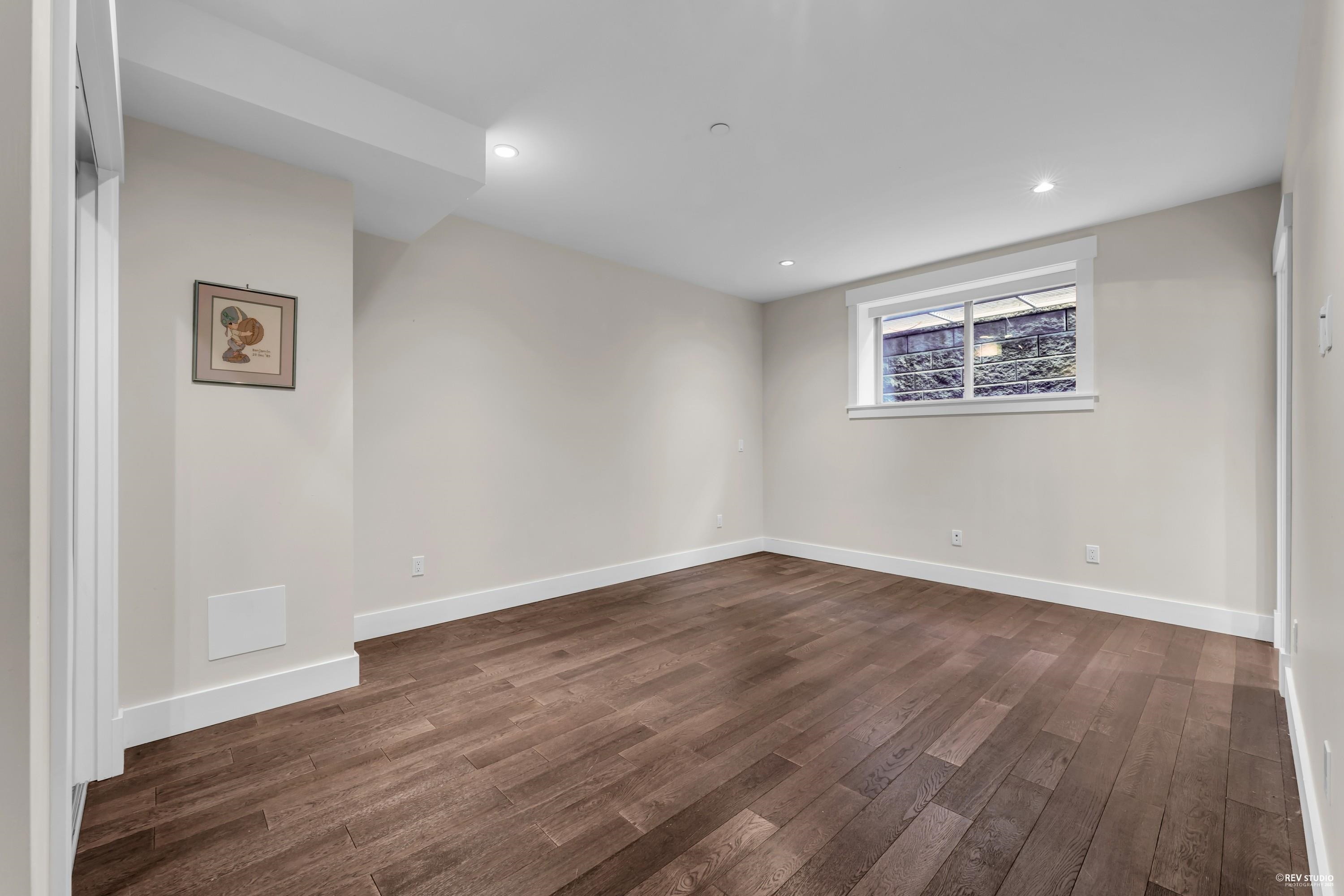 Listing image of 1318 INGLEWOOD AVENUE