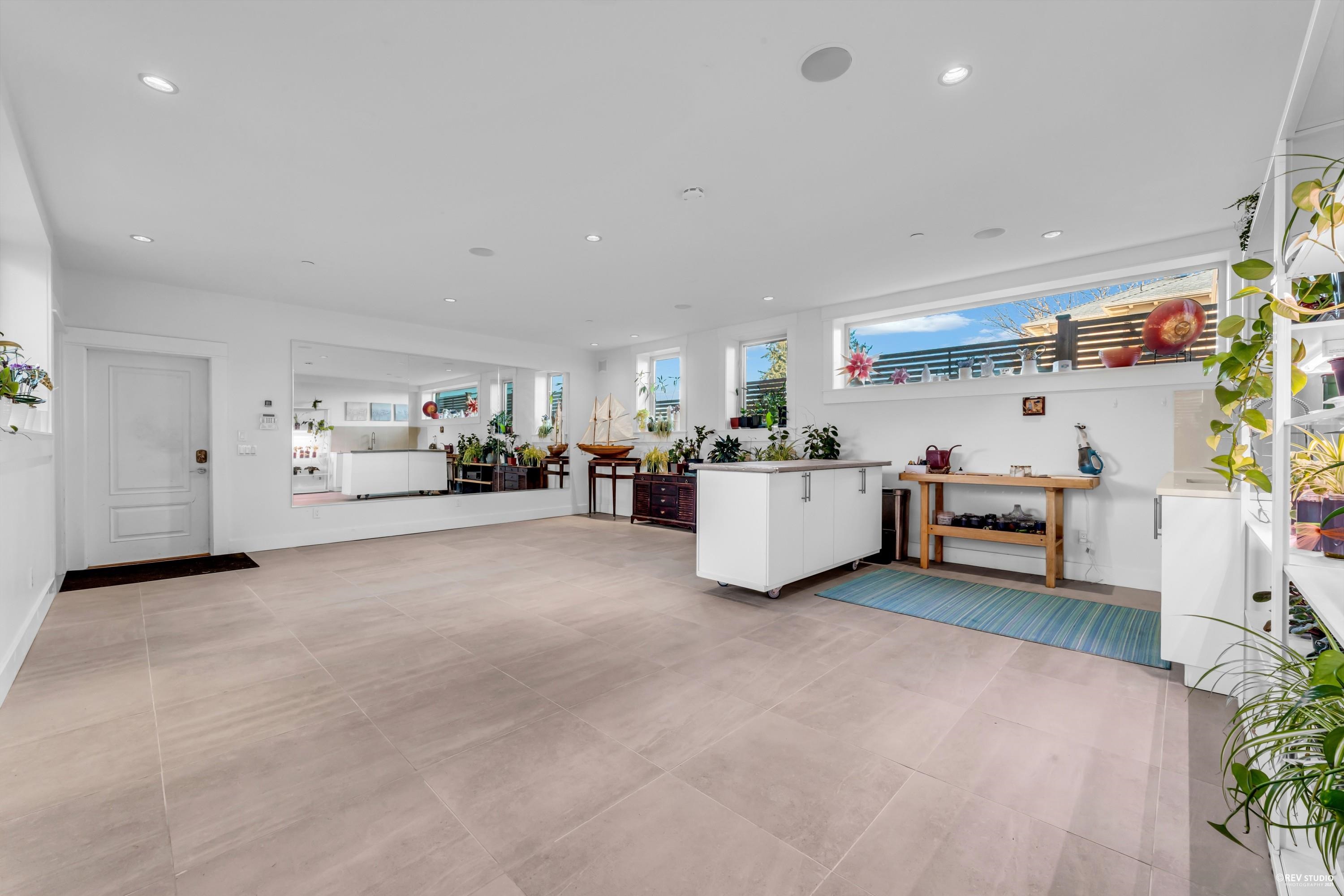 Listing image of 1318 INGLEWOOD AVENUE
