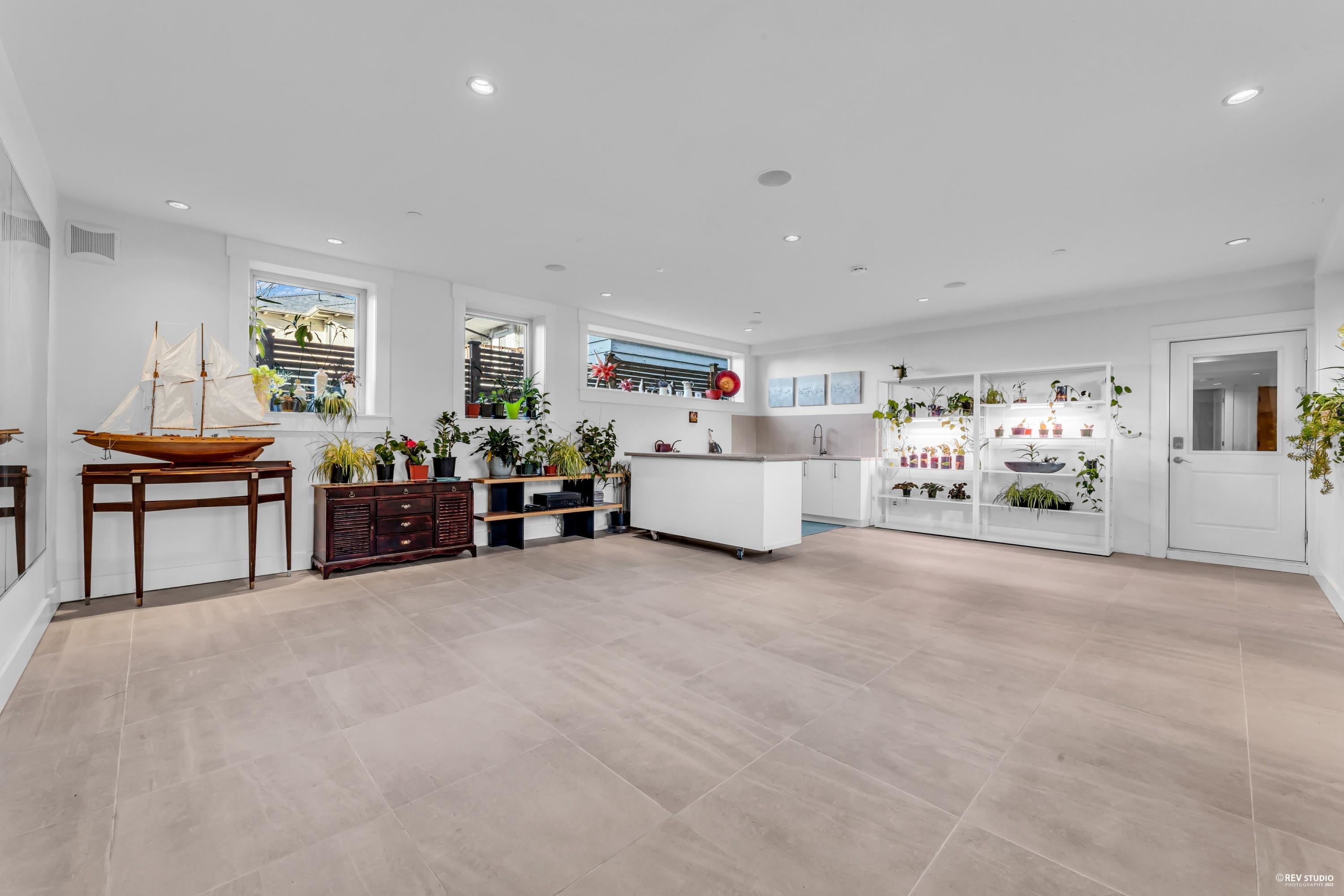 Listing image of 1318 INGLEWOOD AVENUE