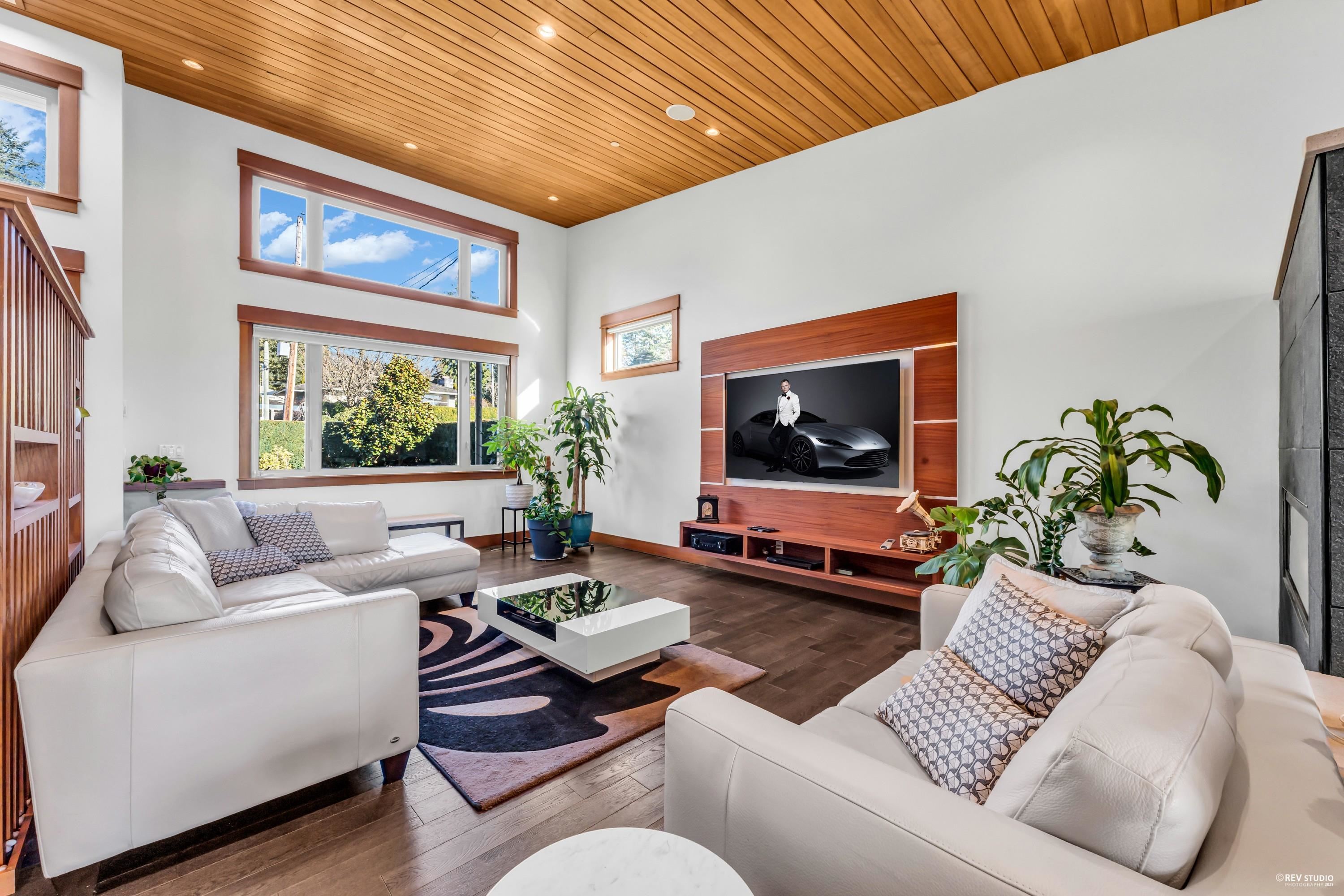 Listing image of 1318 INGLEWOOD AVENUE